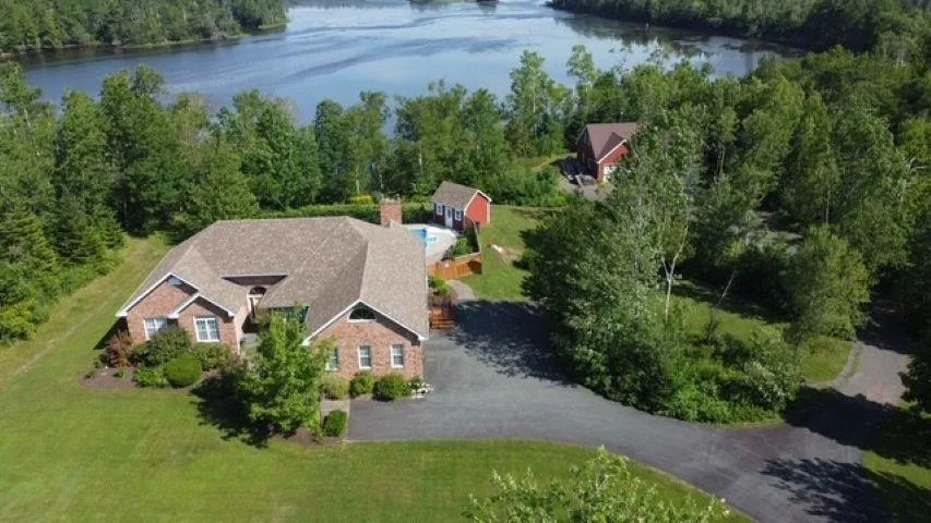 48 Village Lane, Southside Harbour, NS B2G 2L4, 4 Bedrooms Bedrooms, ,3 BathroomsBathrooms,Residential,For Sale,Village,202514327