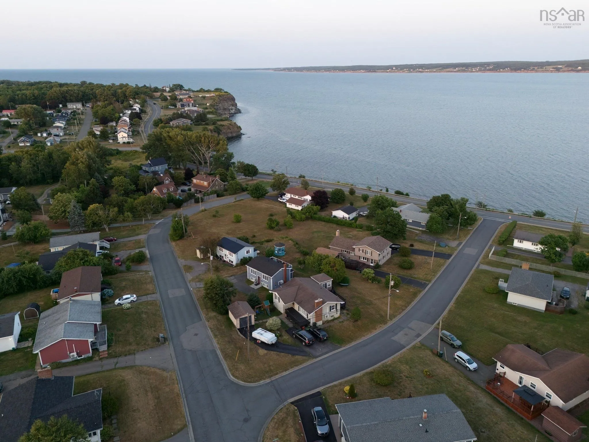 21 Waterview Drive, Sydney Mines, NS B1V 1B9, 3 Bedrooms Bedrooms, ,2 BathroomsBathrooms,Residential,For Sale,Waterview,202520344