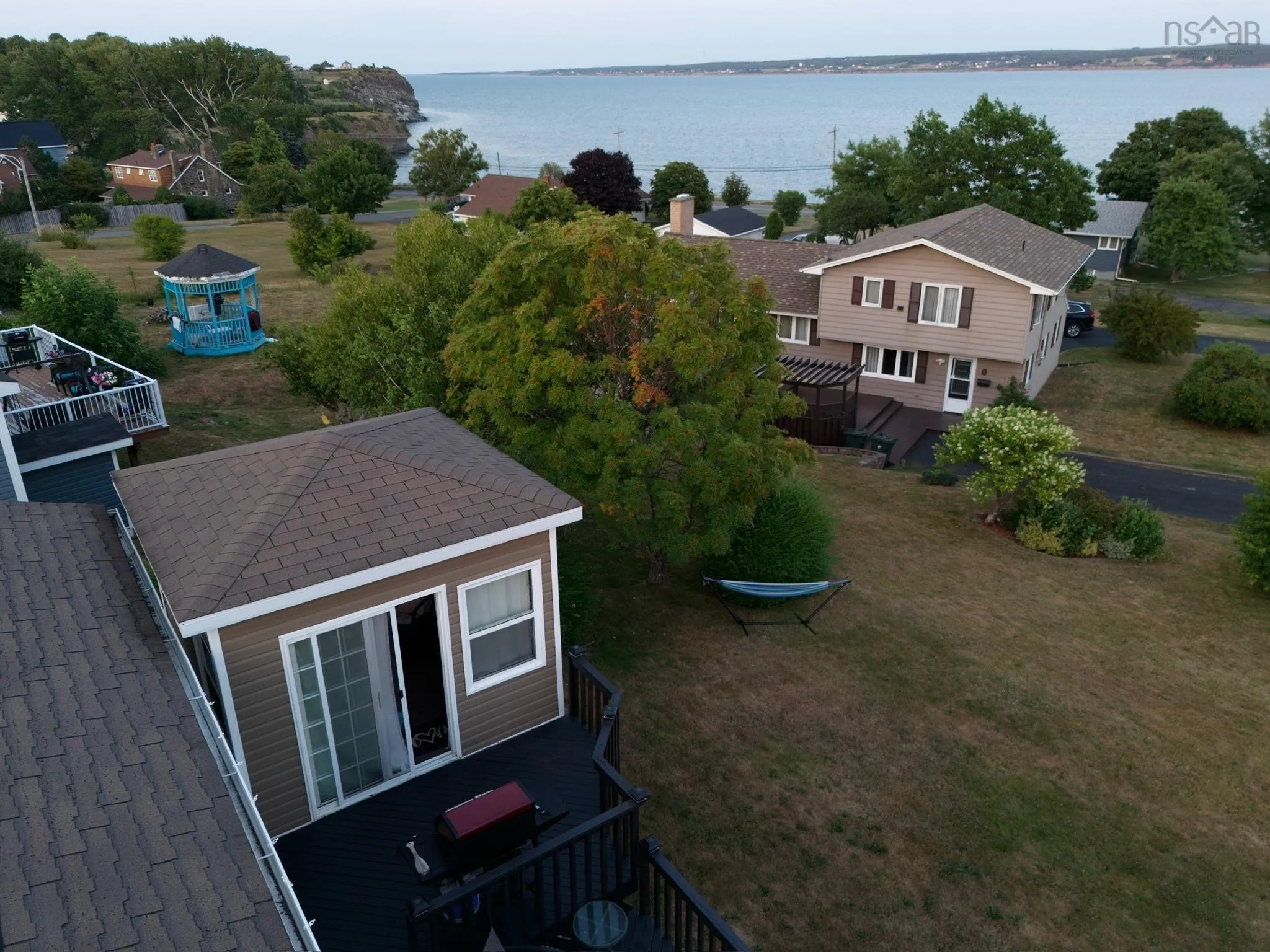 21 Waterview Drive, Sydney Mines, NS B1V 1B9, 3 Bedrooms Bedrooms, ,2 BathroomsBathrooms,Residential,For Sale,Waterview,202520344