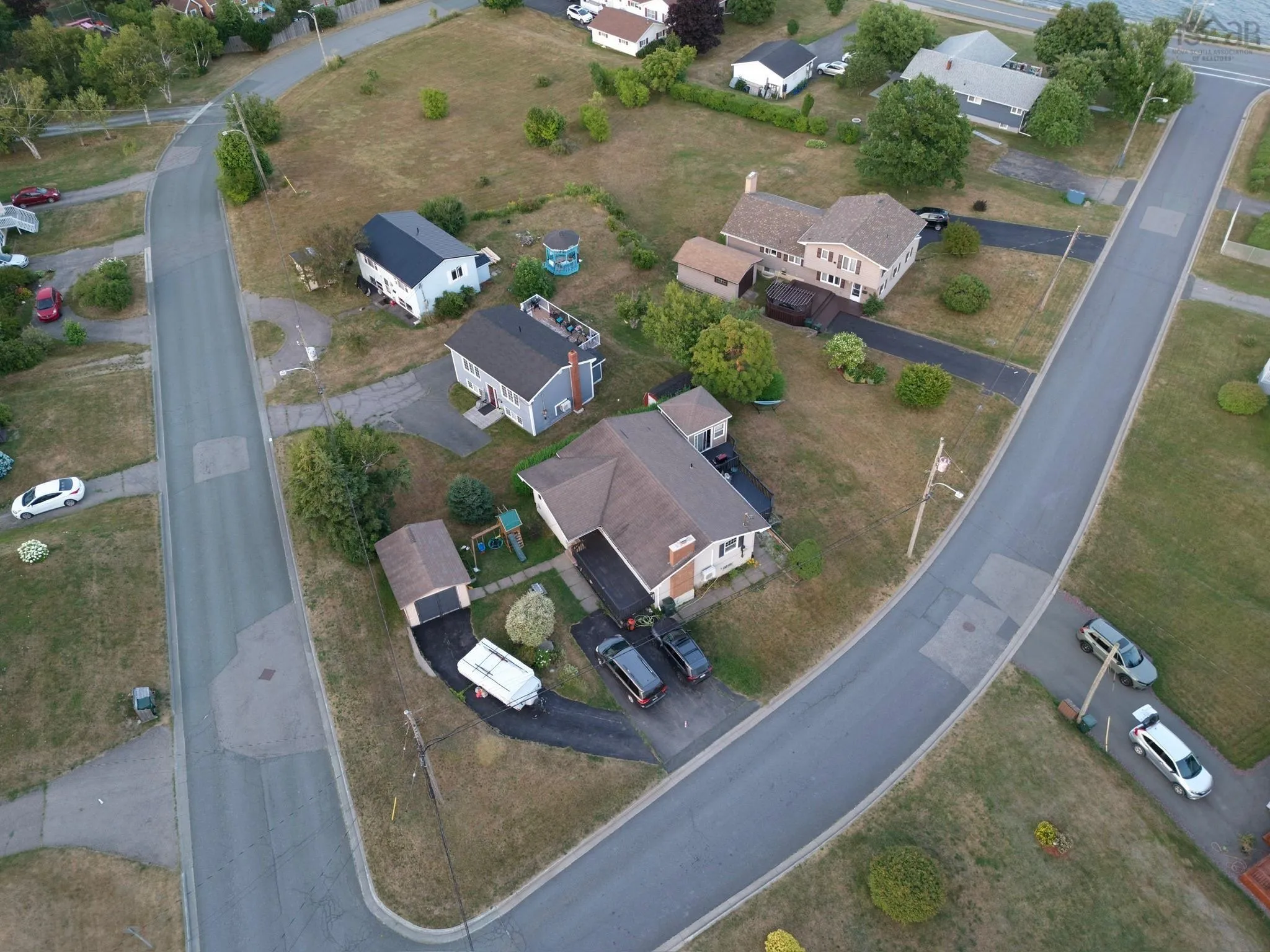 21 Waterview Drive, Sydney Mines, NS B1V 1B9, 3 Bedrooms Bedrooms, ,2 BathroomsBathrooms,Residential,For Sale,Waterview,202520344