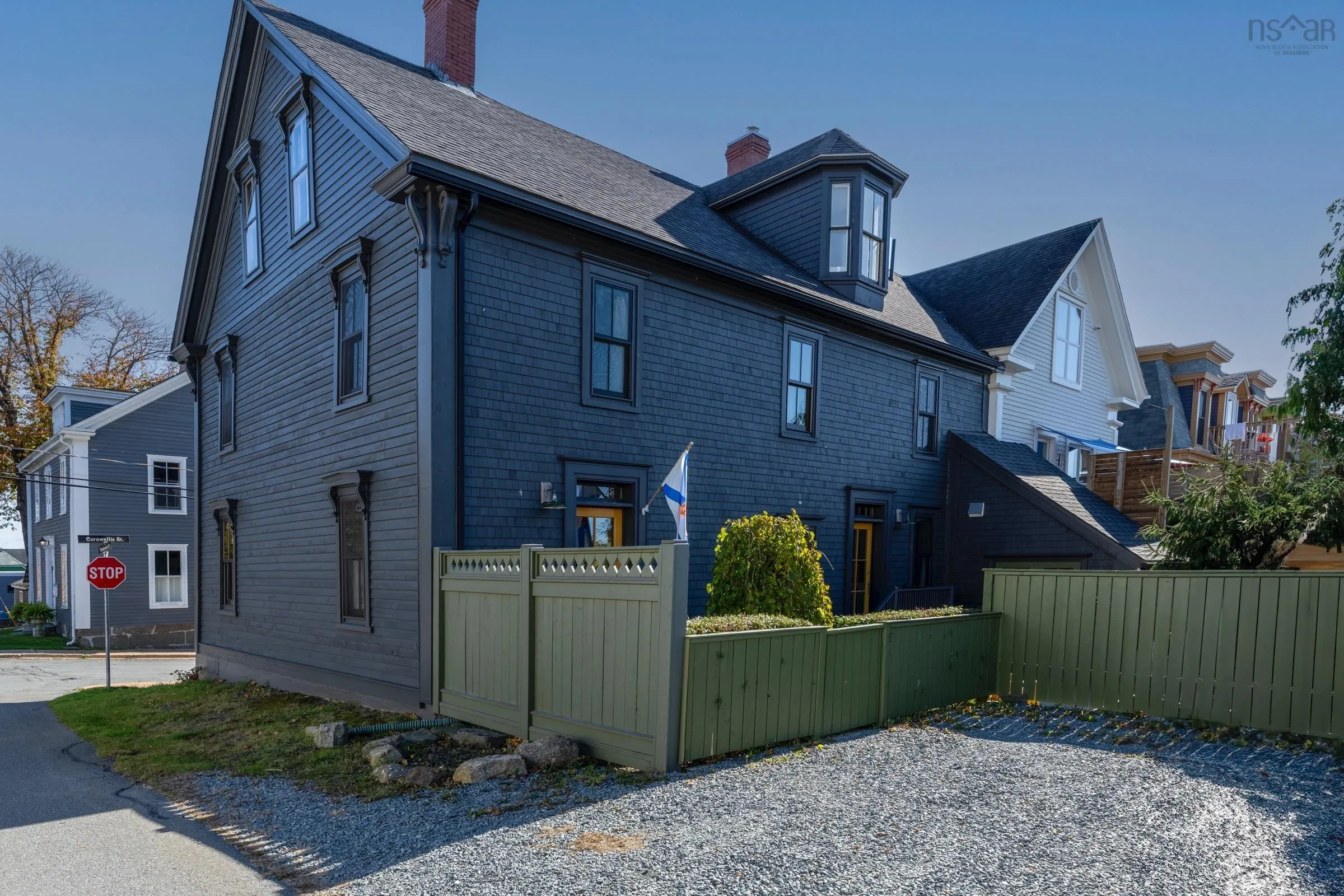 33 Cornwallis Street, Lunenburg Ns B0j 2c0, 3 Bedrooms Bedrooms, ,3 BathroomsBathrooms,Residential,For Sale,Cornwallis,202503857