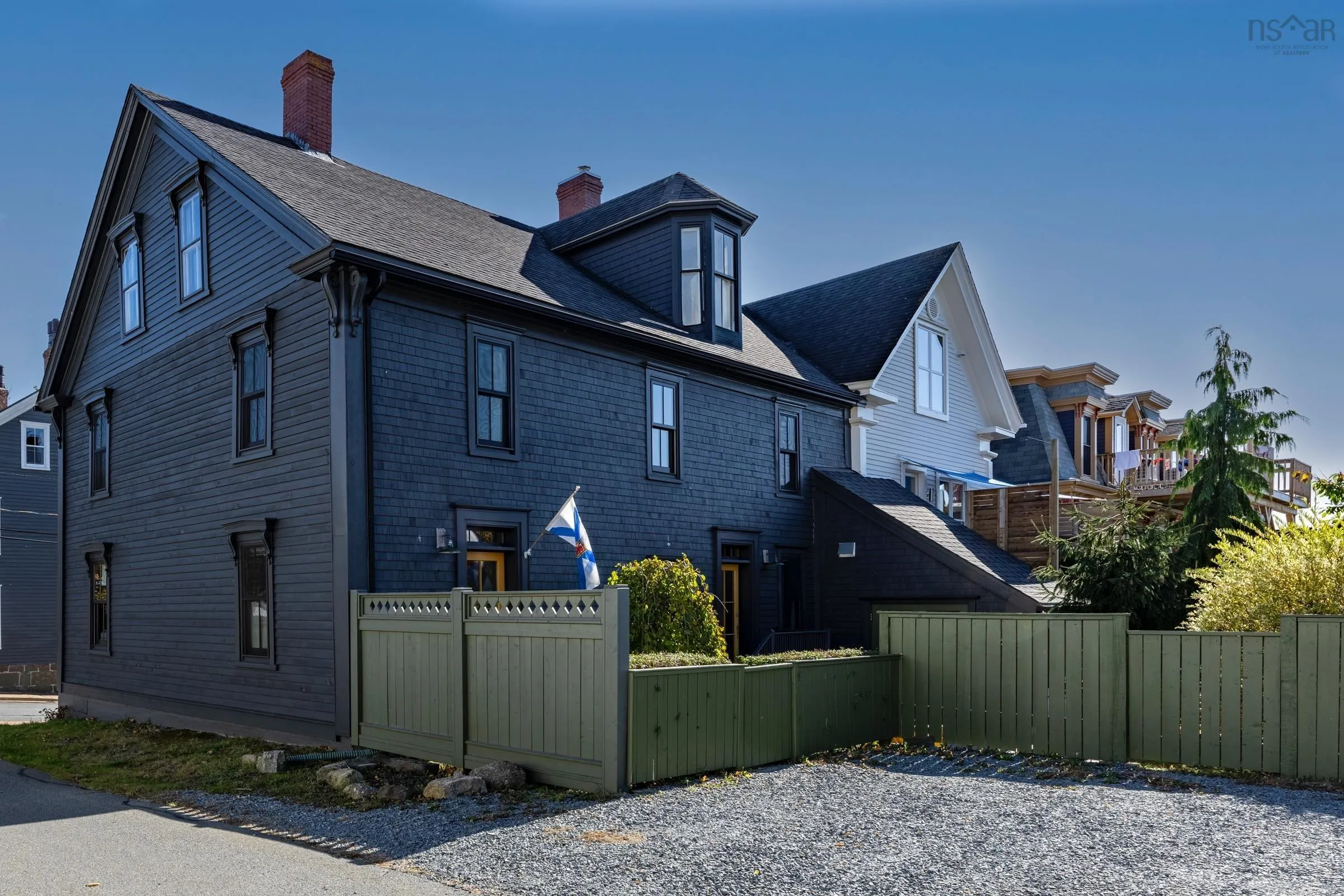 33 Cornwallis Street, Lunenburg Ns B0j 2c0, 3 Bedrooms Bedrooms, ,3 BathroomsBathrooms,Residential,For Sale,Cornwallis,202503857
