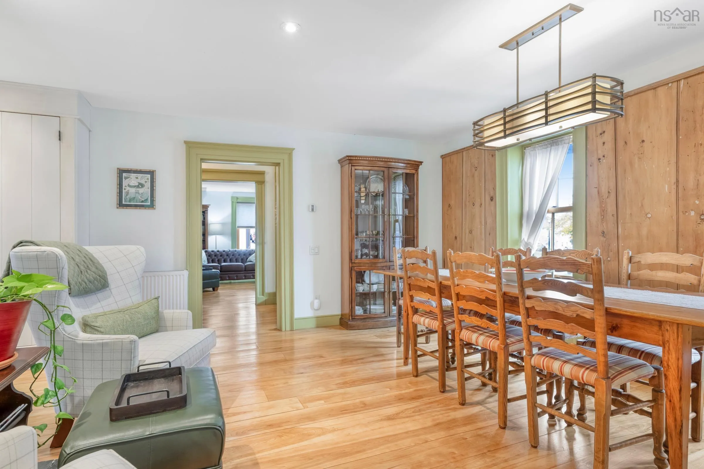 33 Cornwallis Street, Lunenburg Ns B0j 2c0, 3 Bedrooms Bedrooms, ,3 BathroomsBathrooms,Residential,For Sale,Cornwallis,202503857