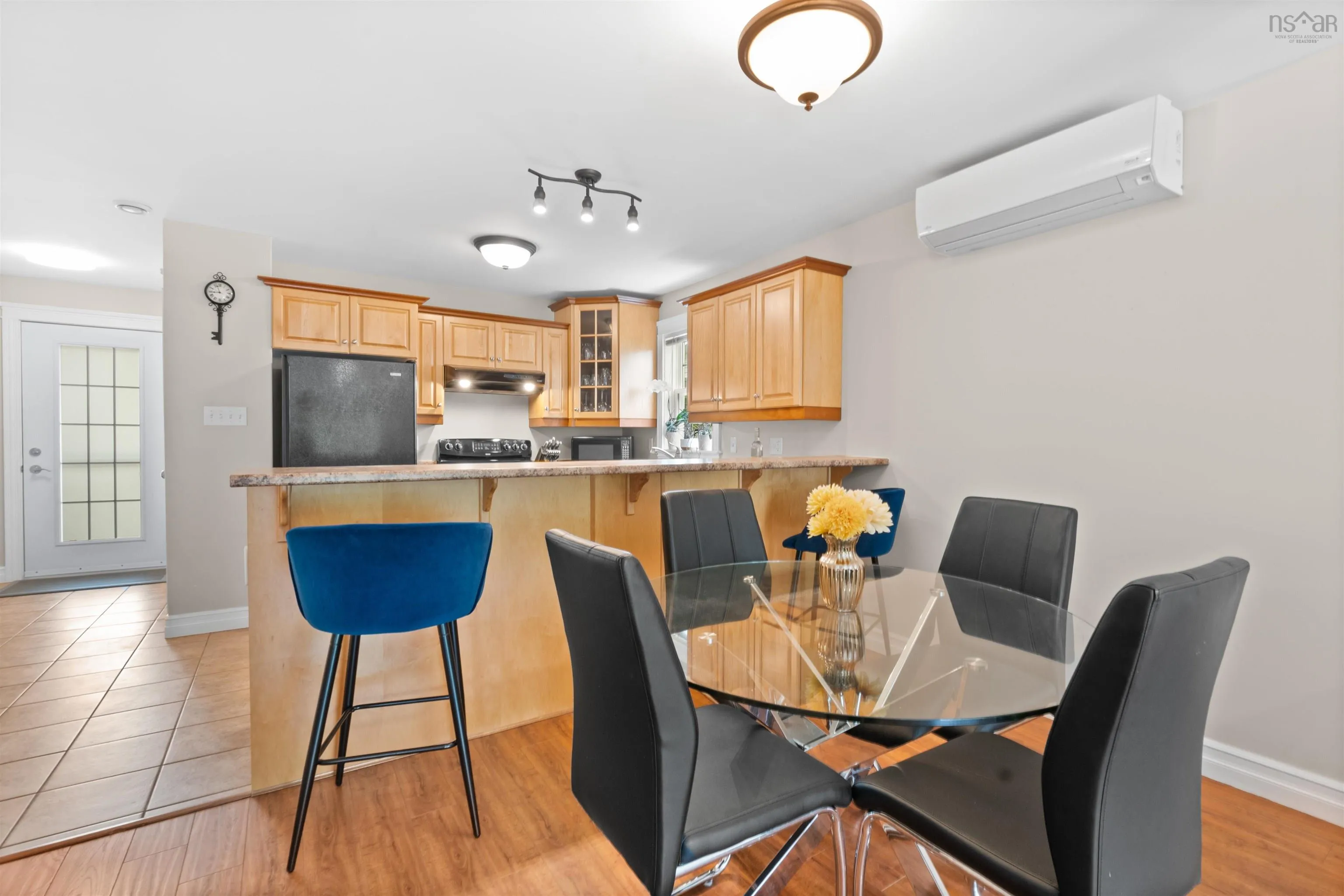 266 Beaver Bank Road, Beaver Bank, NS B4E 1K2, 2 Bedrooms Bedrooms, ,2 BathroomsBathrooms,Residential,For Sale,Beaver Bank,202519706