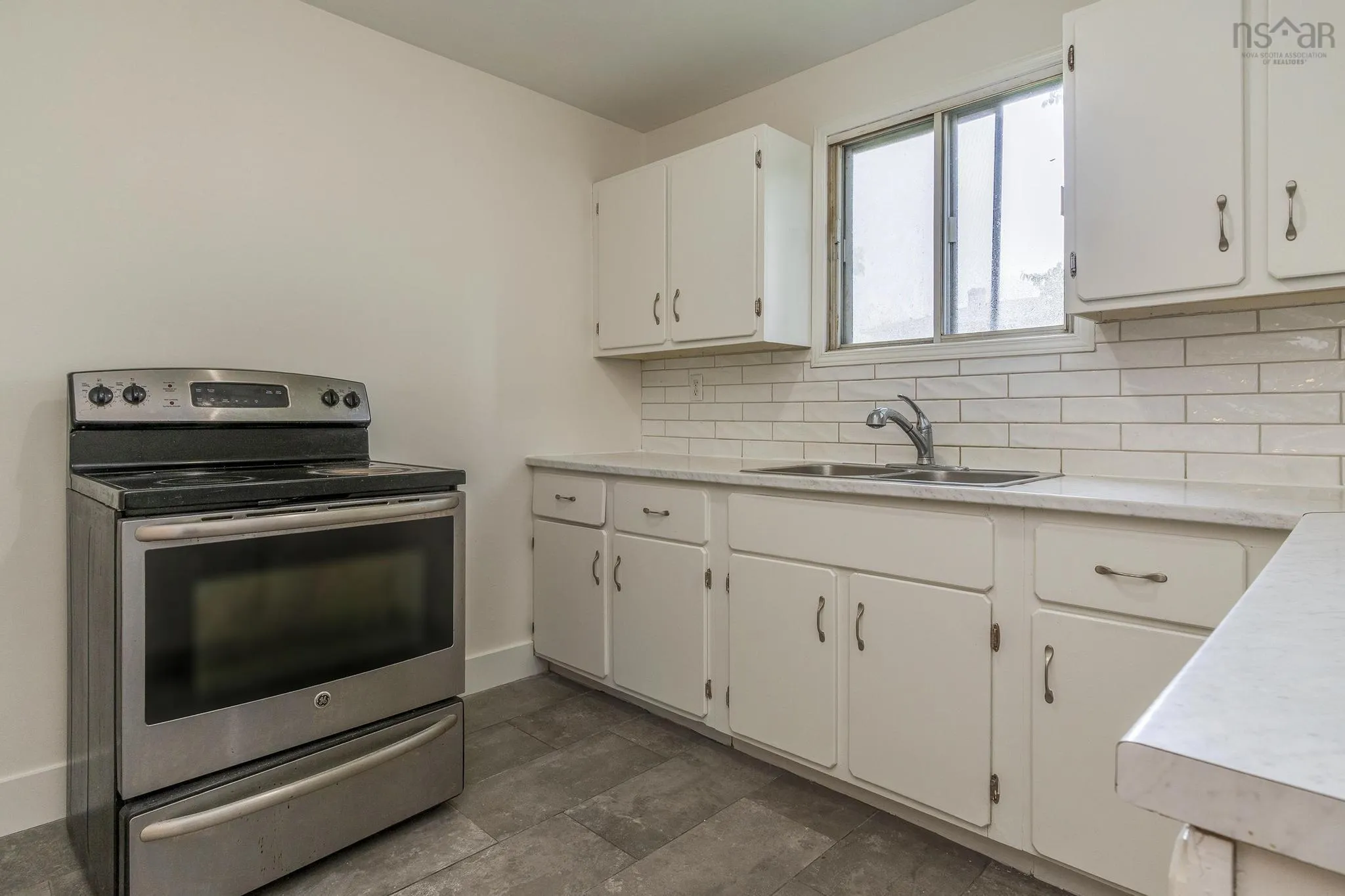 91/93 Roleika Drive, Dartmouth, NS B2X 1M5, 8 Bedrooms Bedrooms, ,Residential Income,For Sale,Roleika,202517741