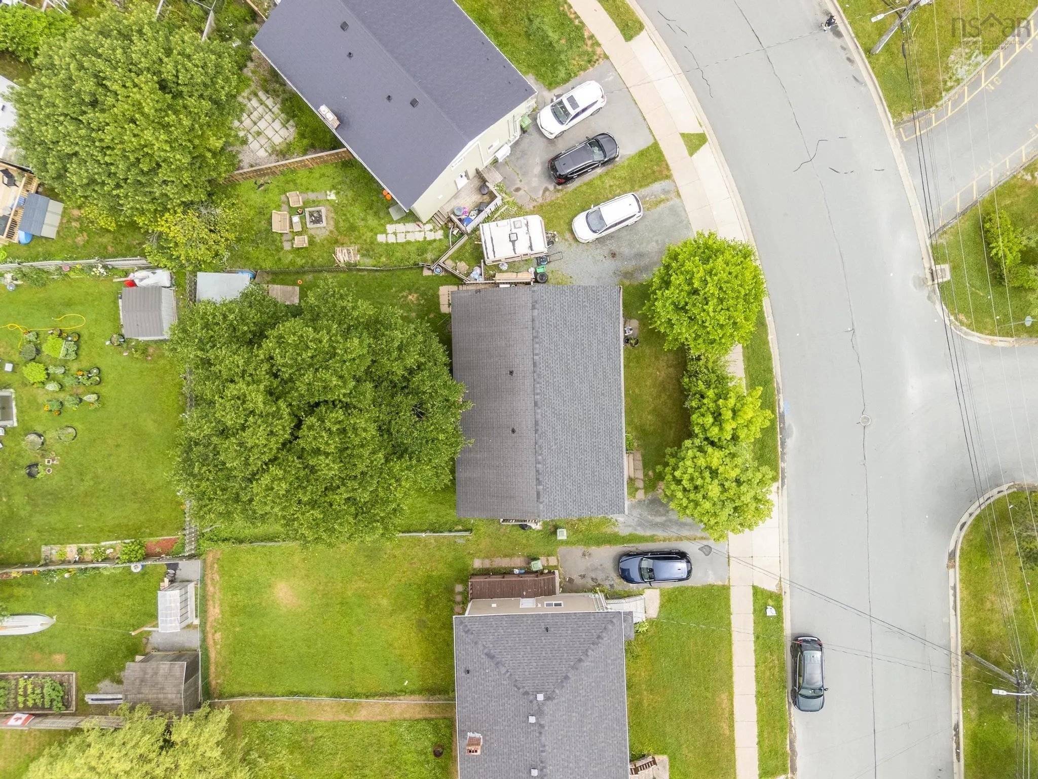 91/93 Roleika Drive, Dartmouth, NS B2X 1M5, 8 Bedrooms Bedrooms, ,Residential Income,For Sale,Roleika,202517741