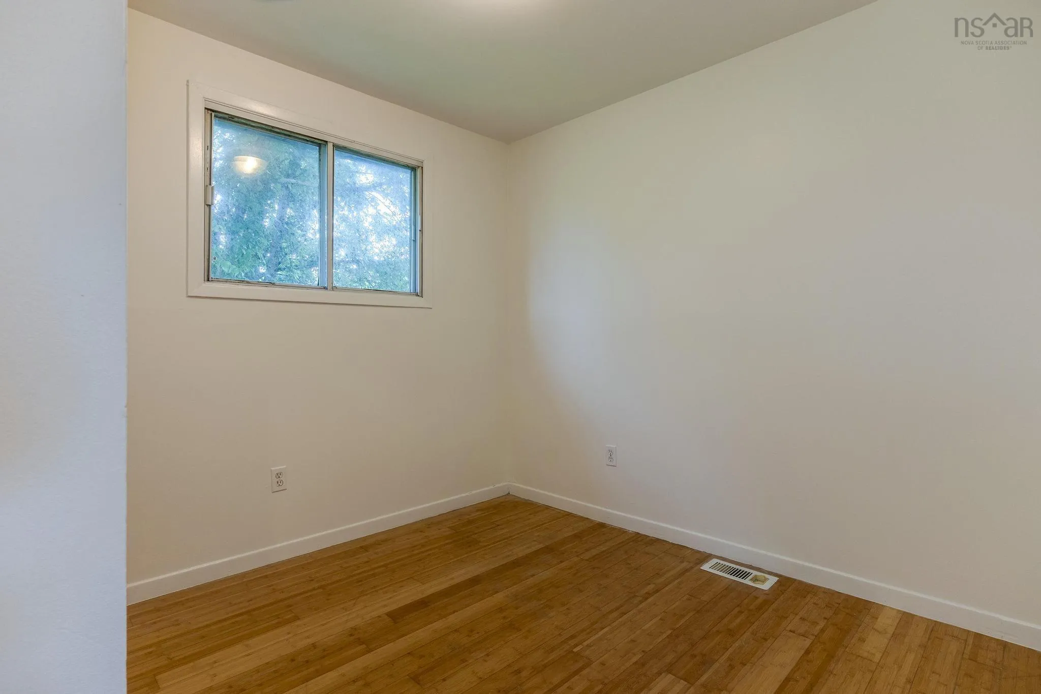 91/93 Roleika Drive, Dartmouth, NS B2X 1M5, 8 Bedrooms Bedrooms, ,Residential Income,For Sale,Roleika,202517741