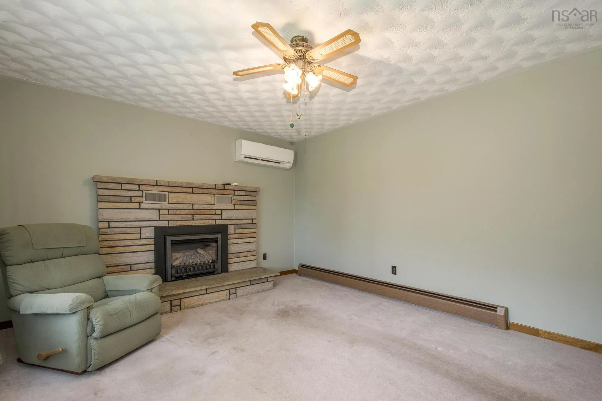 683 Main Street, Lawrencetown, NS B0S 1M0, 3 Bedrooms Bedrooms, ,1 BathroomBathrooms,Residential,For Sale,Main,202510880