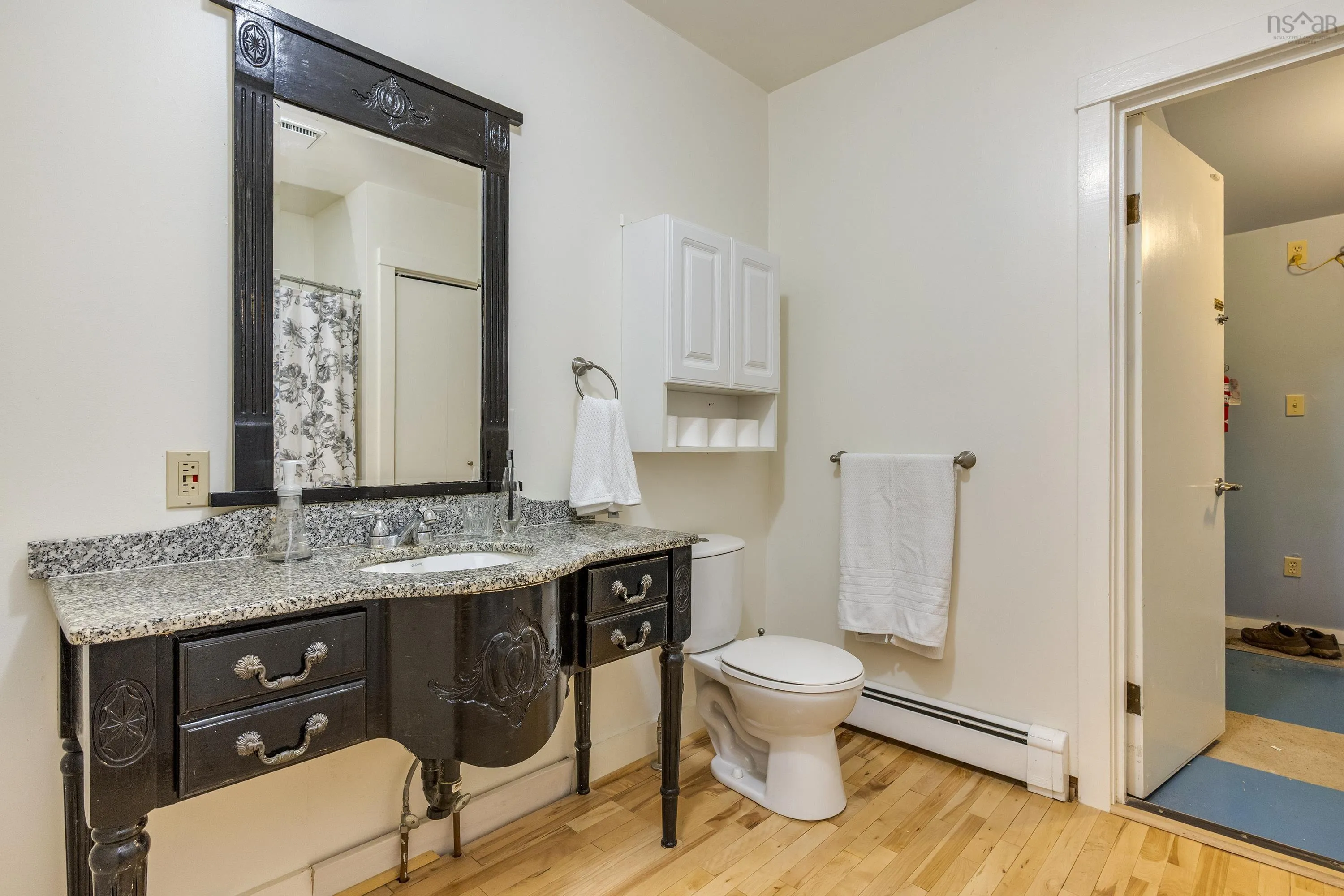 446 St George Street Street, Annapolis Royal, NS B0S 1A0, 7 Bedrooms Bedrooms, ,Residential Income,For Sale,St George Street,202518252