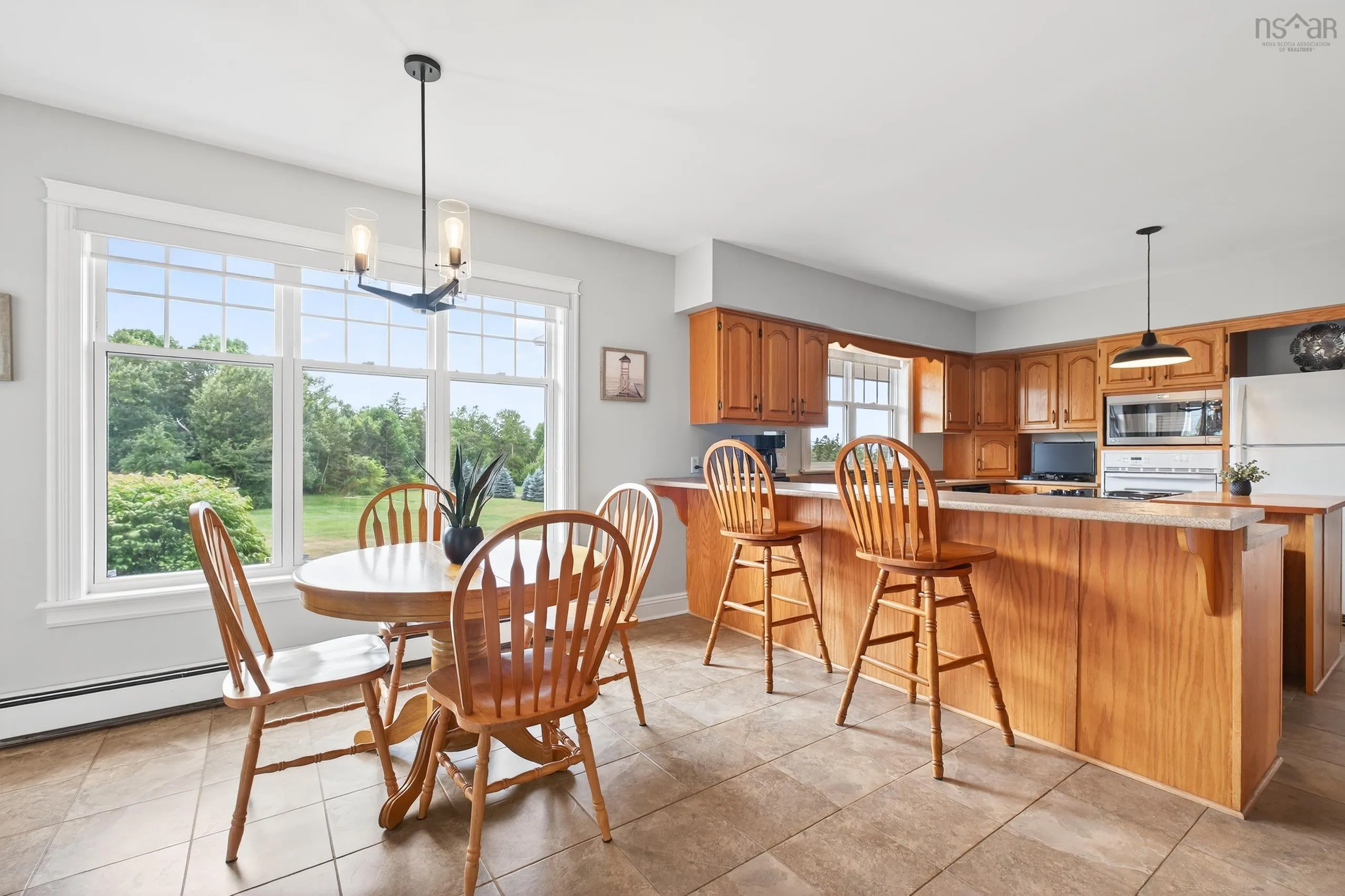 2140 Point Edward Highway, Point Edward, NS B2A 4R6, 3 Bedrooms Bedrooms, ,3 BathroomsBathrooms,Residential,For Sale,Point Edward Highway,202521181