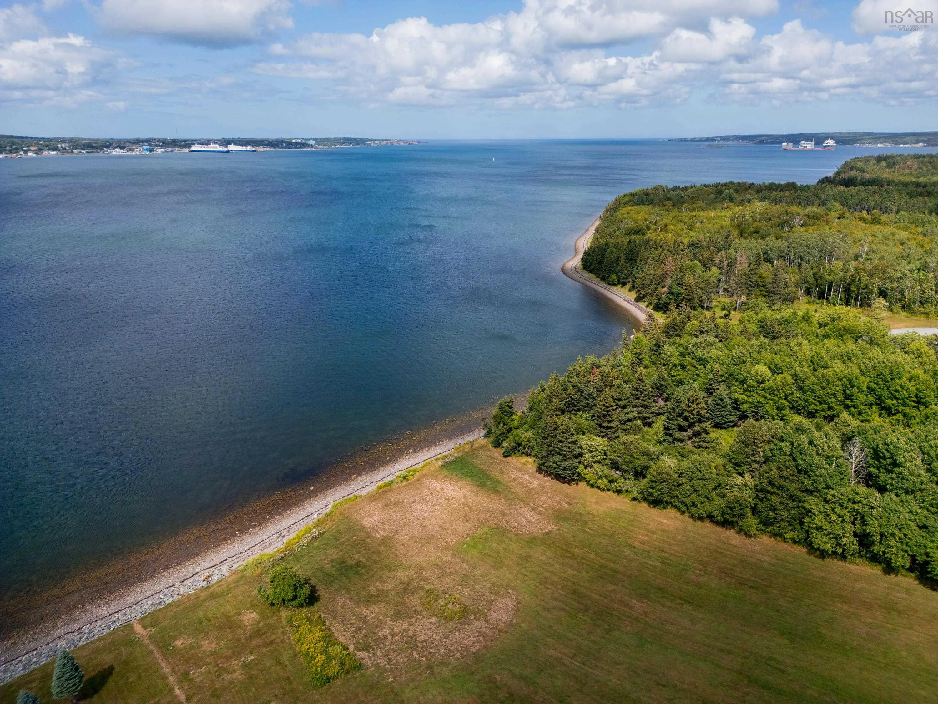 2140 Point Edward Highway, Point Edward, NS B2A 4R6, 3 Bedrooms Bedrooms, ,3 BathroomsBathrooms,Residential,For Sale,Point Edward Highway,202521181