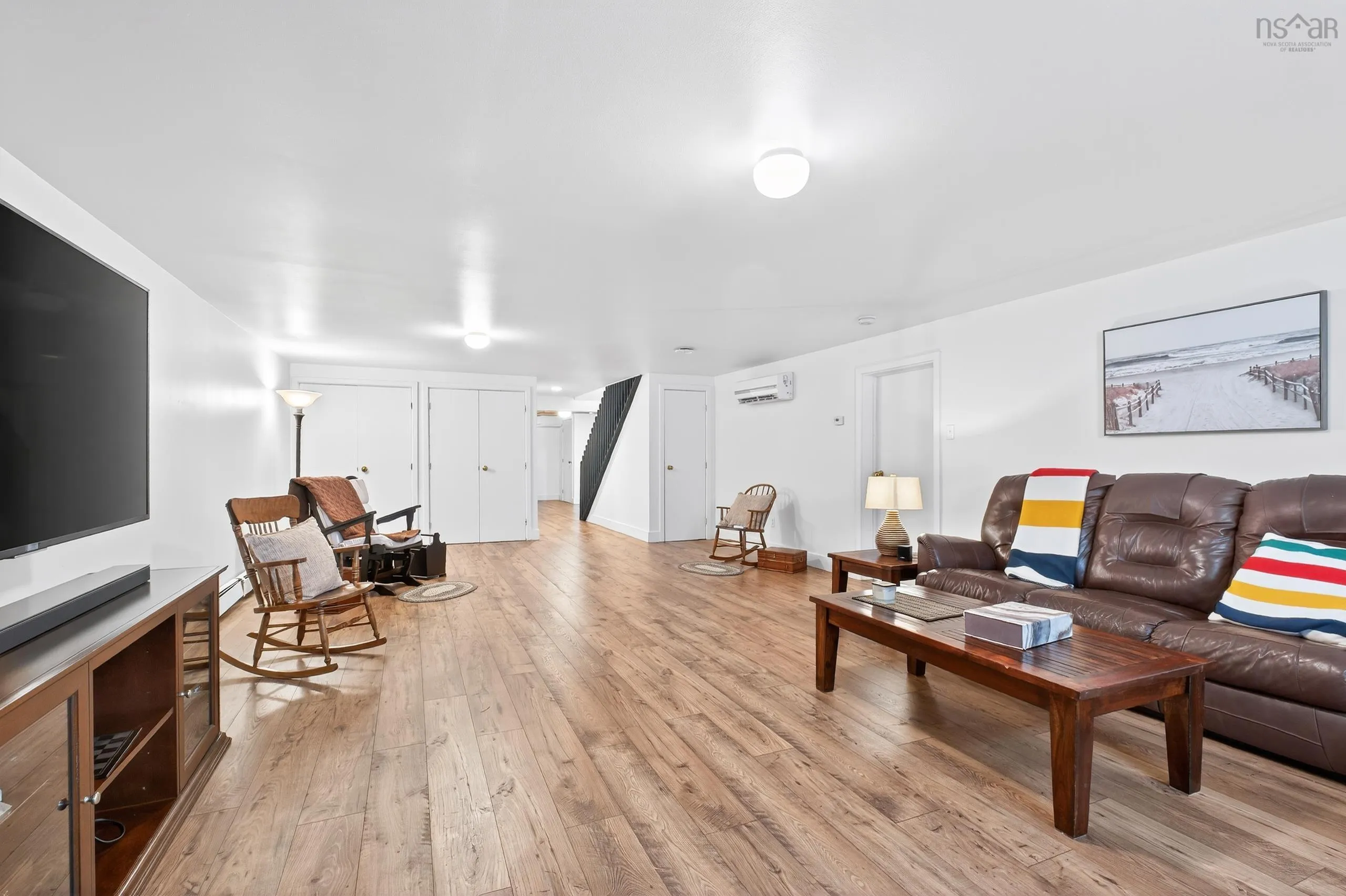 2140 Point Edward Highway, Point Edward, NS B2A 4R6, 3 Bedrooms Bedrooms, ,3 BathroomsBathrooms,Residential,For Sale,Point Edward Highway,202521181