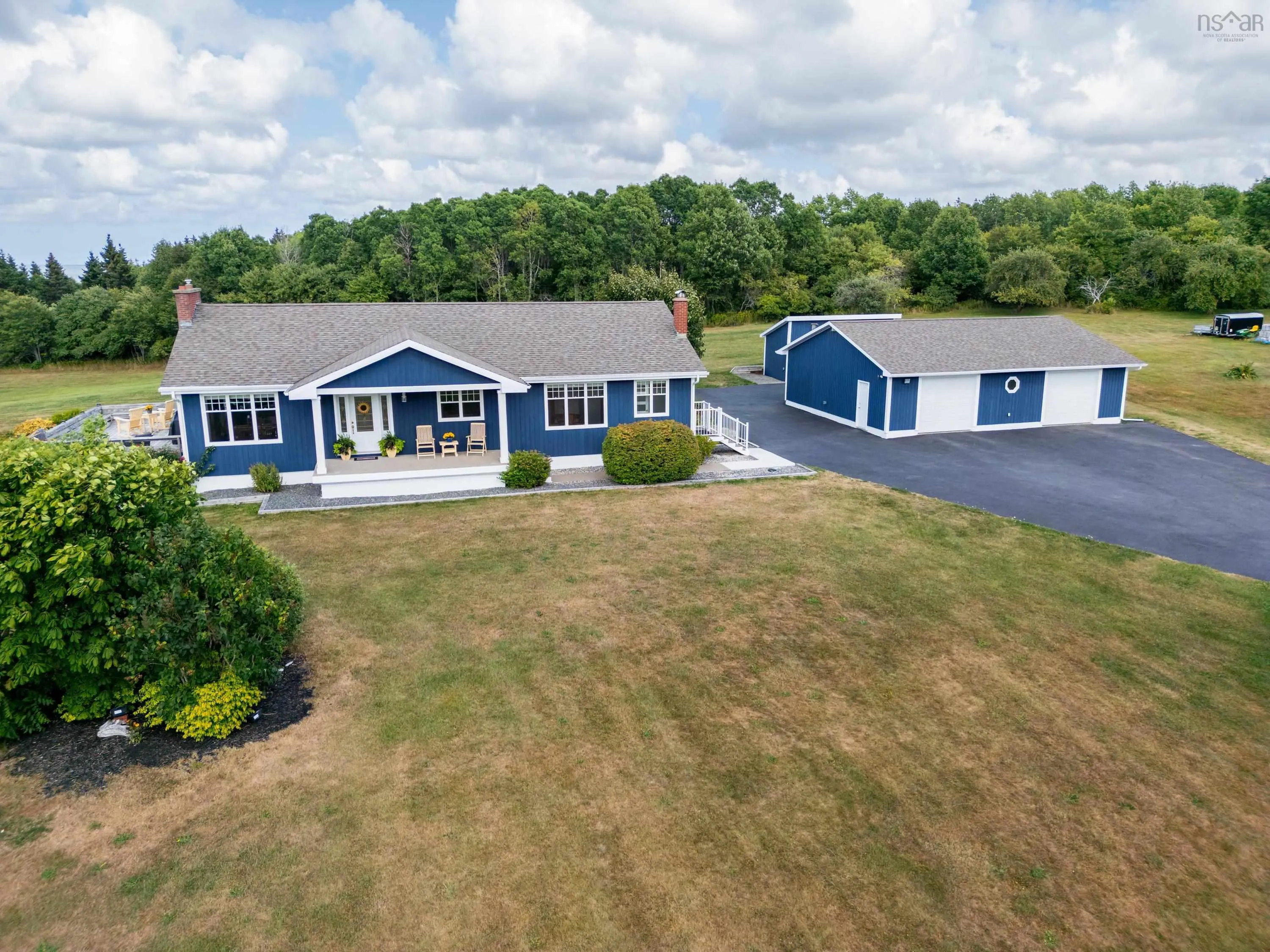 2140 Point Edward Highway, Point Edward, NS B2A 4R6, 3 Bedrooms Bedrooms, ,3 BathroomsBathrooms,Residential,For Sale,Point Edward Highway,202521181