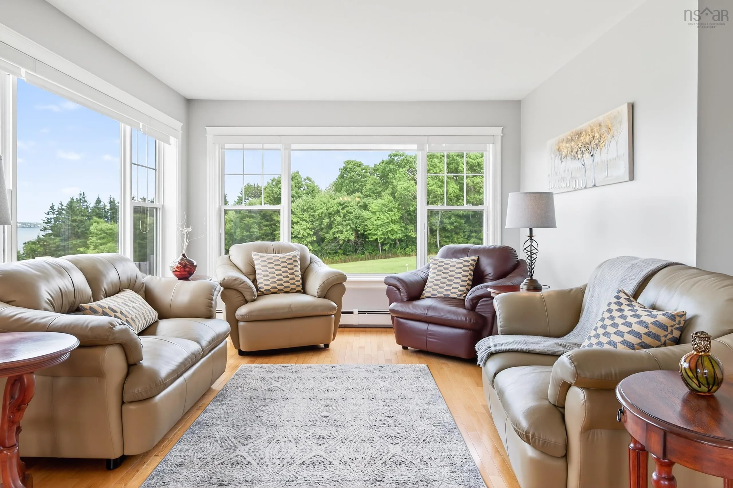 2140 Point Edward Highway, Point Edward, NS B2A 4R6, 3 Bedrooms Bedrooms, ,3 BathroomsBathrooms,Residential,For Sale,Point Edward Highway,202521181