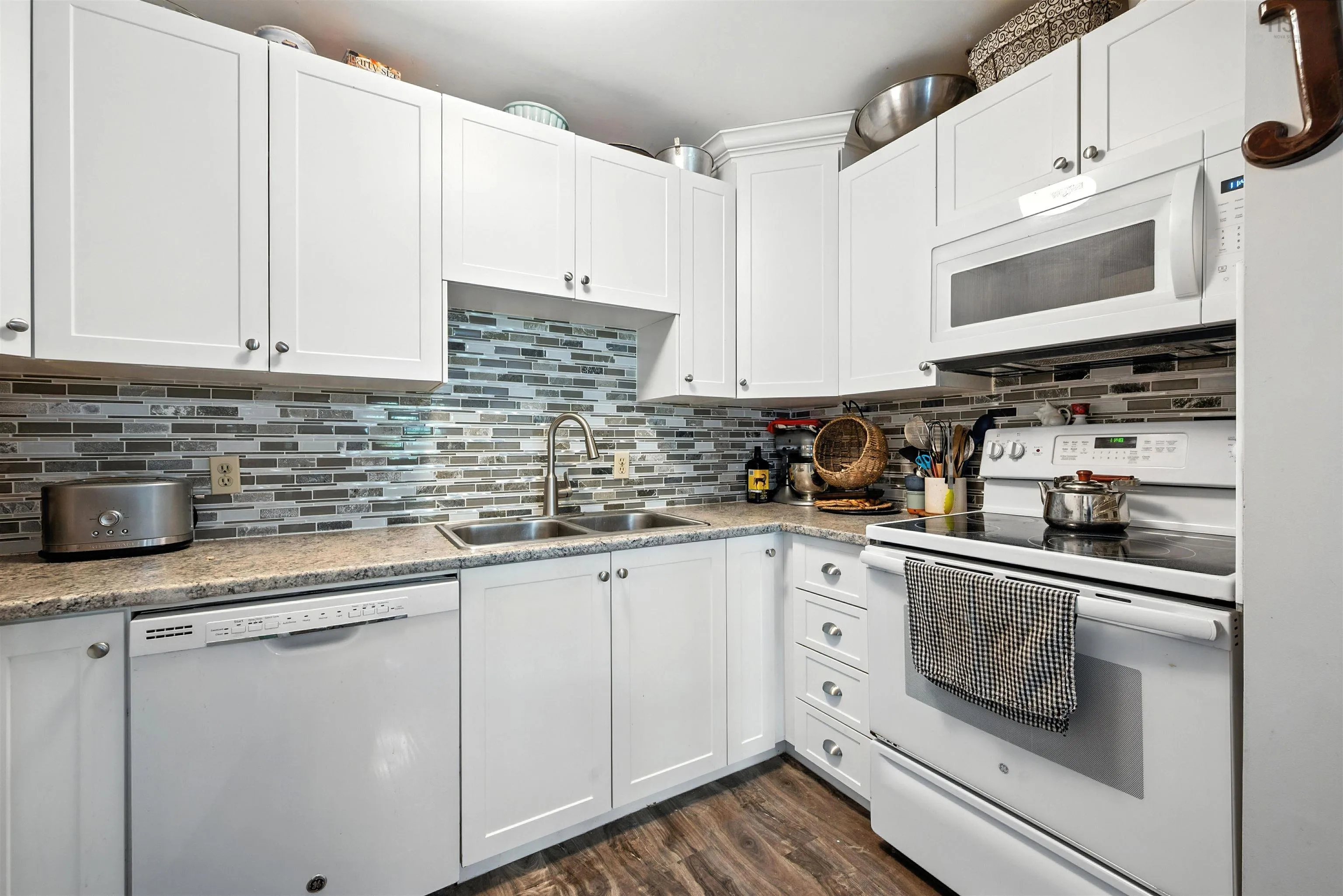 305-120 Rutledge Street, Bedford, NS B4A 1X6, 2 Bedrooms Bedrooms, ,1 BathroomBathrooms,Residential,For Sale,Rutledge,202520078
