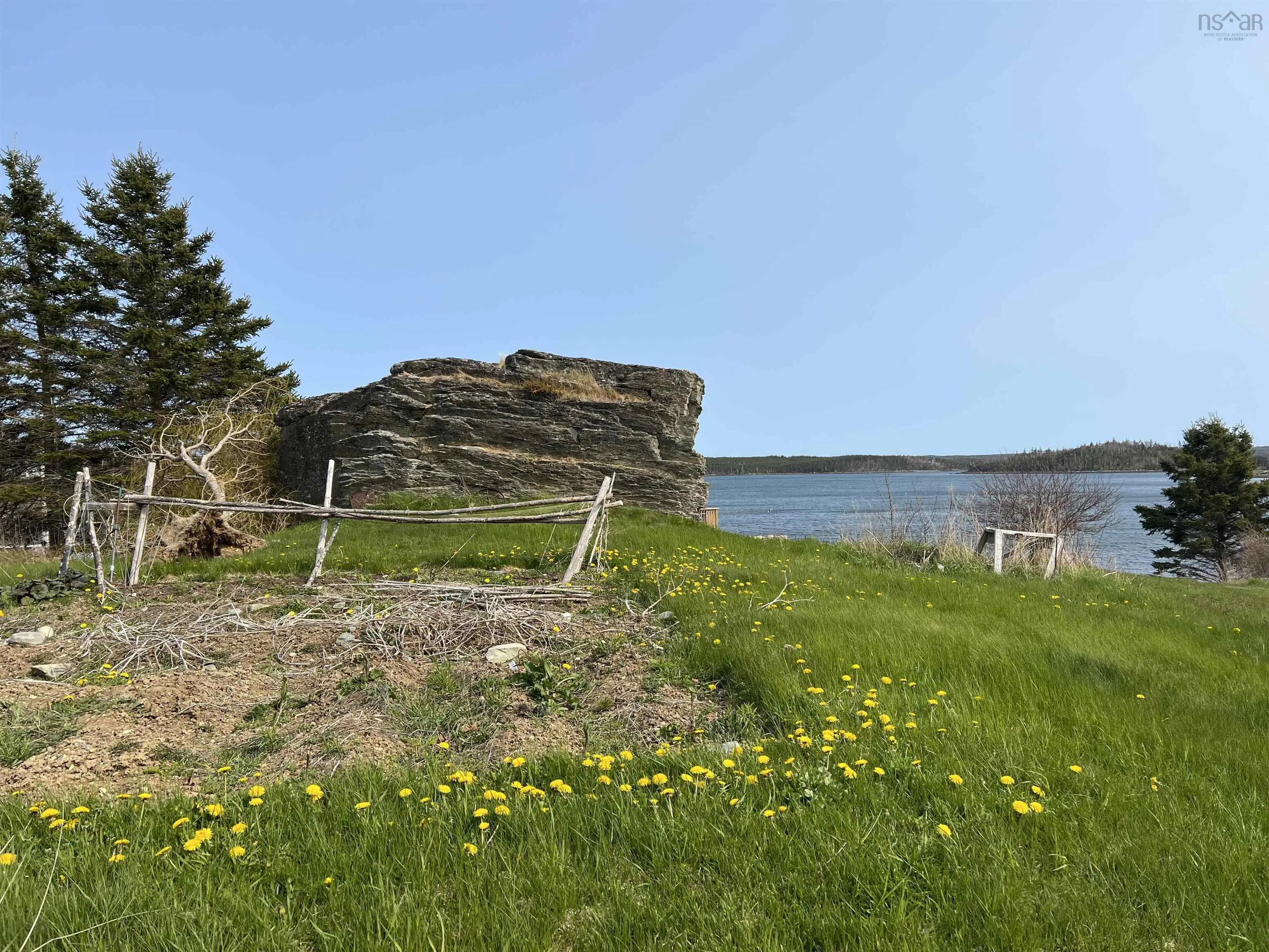 4526 Highway 7, Spanish Ship Bay Ns B0j 2a0, 3 Bedrooms Bedrooms, ,1 BathroomBathrooms,Residential,For Sale,Highway 7,202413691