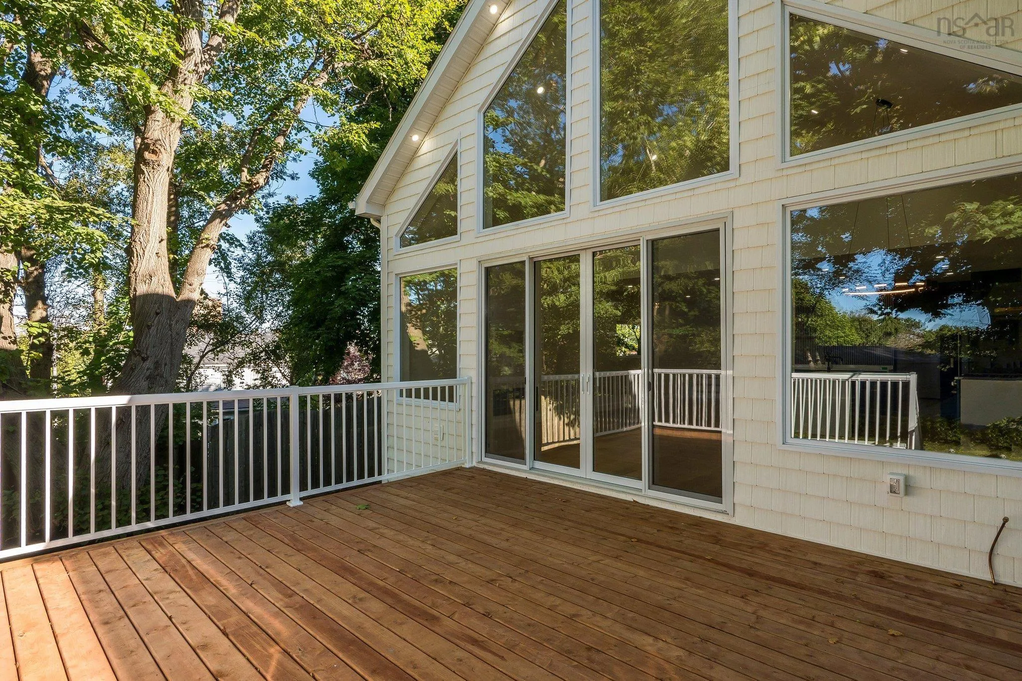 608 Stanhope Street, South End, NS B3H 3A8, 6 Bedrooms Bedrooms, ,5 BathroomsBathrooms,Residential,For Sale,Stanhope,202518513