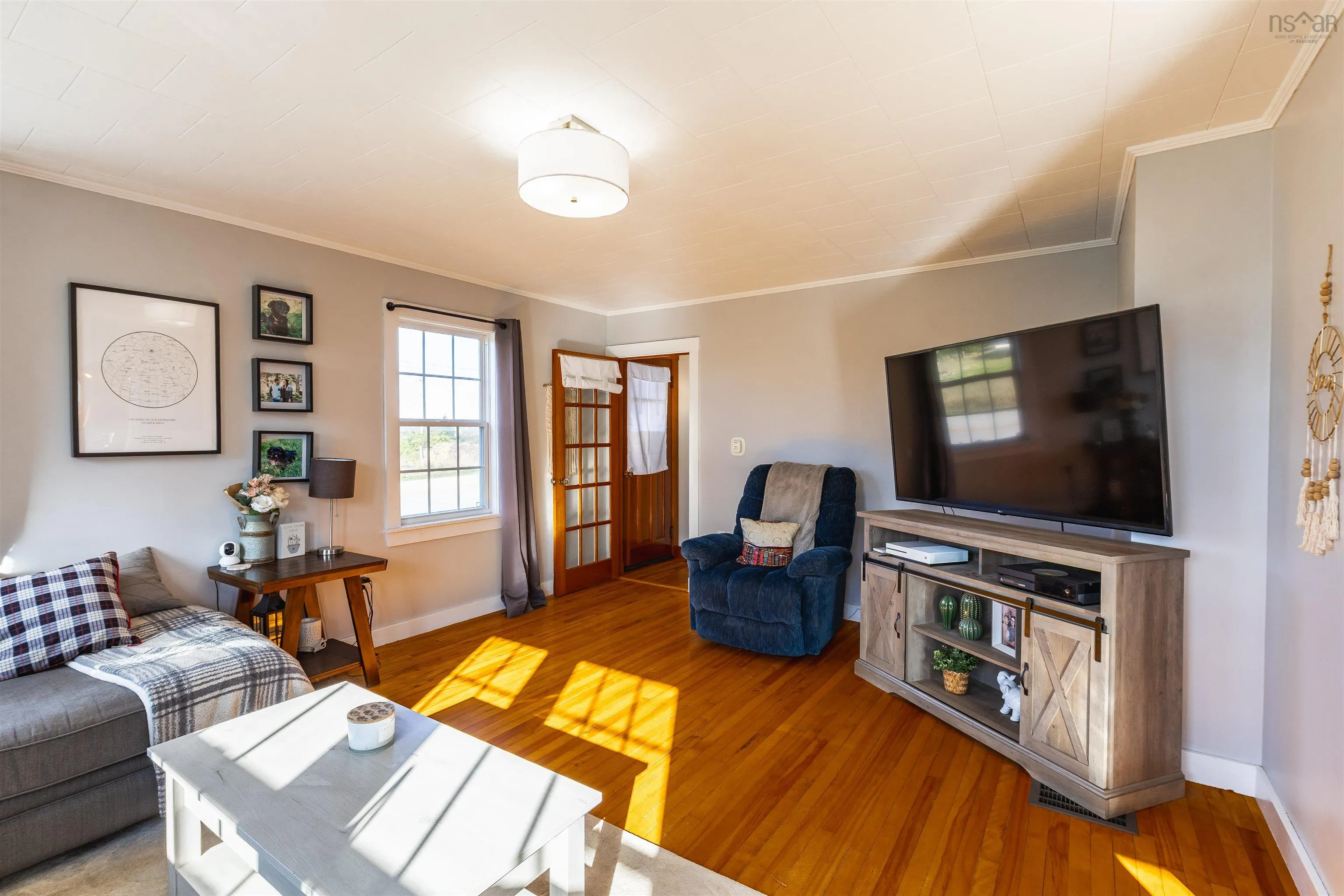 41 School Street, Lower West Pubnico, NS B0W 2C0, 3 Bedrooms Bedrooms, ,2 BathroomsBathrooms,Residential,For Sale,School,202525668