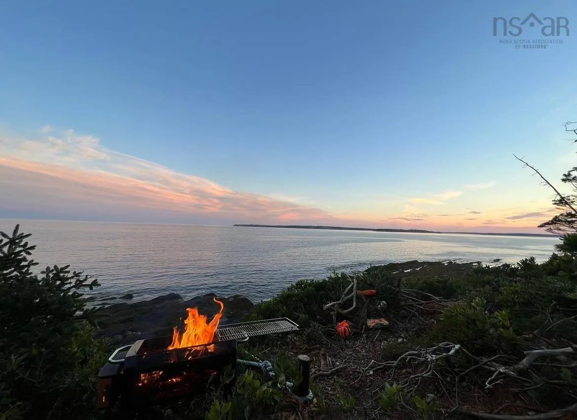 Lower Lahave Road, Upper Kingsburg Ns B0j 2x0, ,Land,For Sale,Lower Lahave,202407304