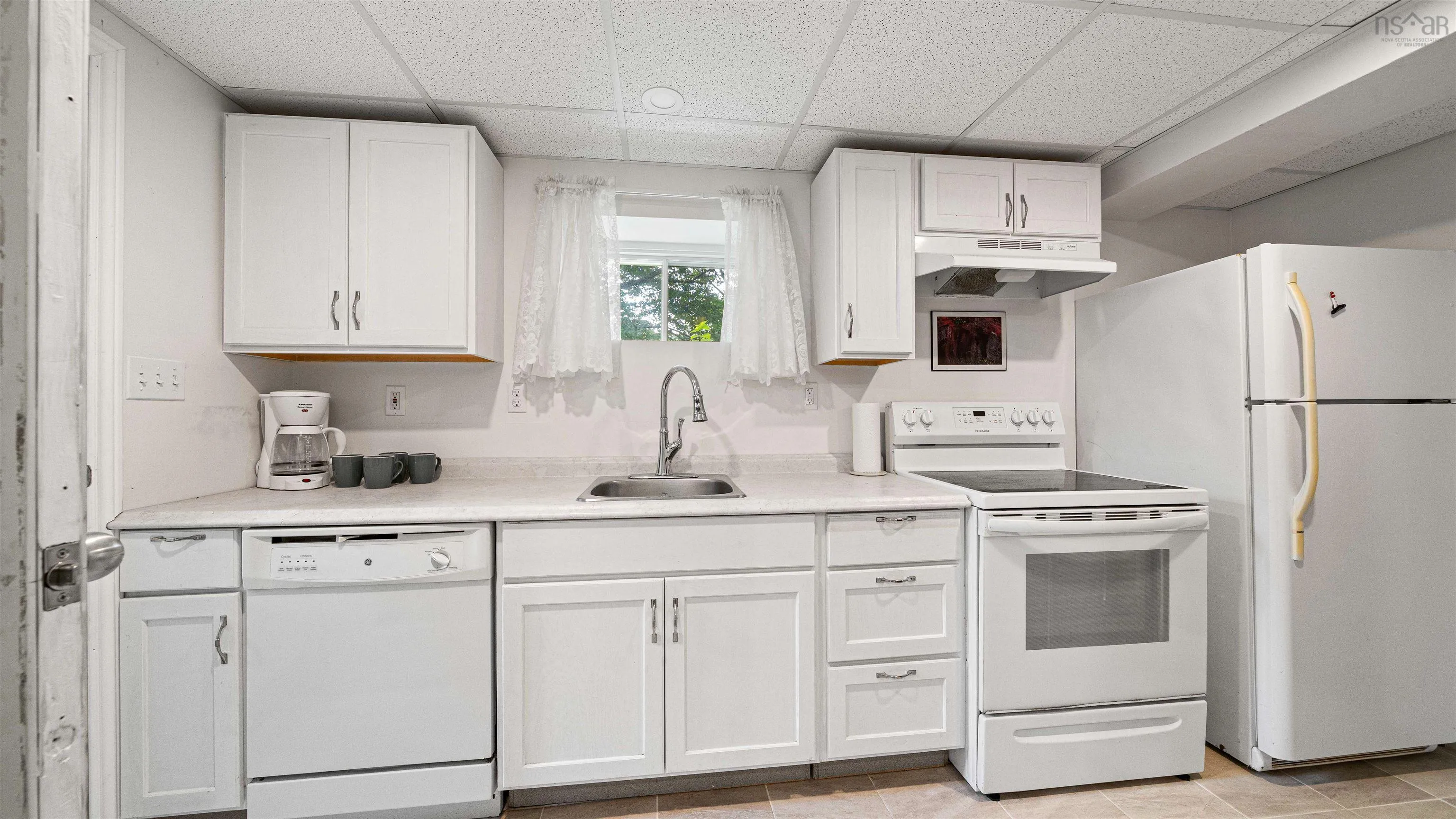 2571 St. Margaret's Bay Road, Timberlea, NS B3T 1H2, 4 Bedrooms Bedrooms, ,4 BathroomsBathrooms,Residential,For Sale,St. Margaret's Bay,202522901