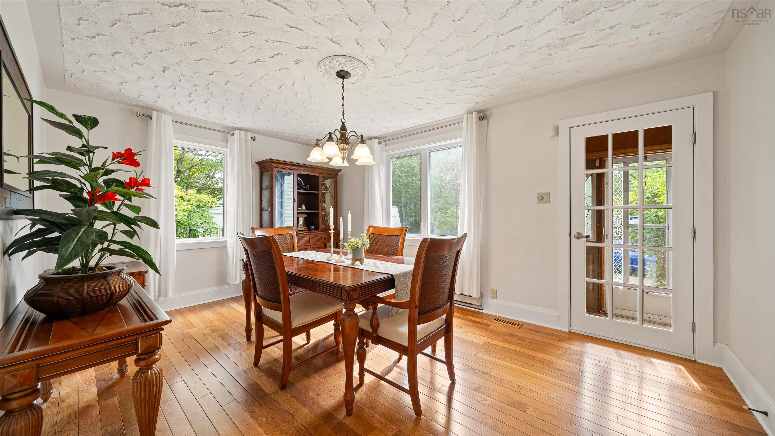 2571 St. Margaret's Bay Road, Timberlea, NS B3T 1H2, 4 Bedrooms Bedrooms, ,4 BathroomsBathrooms,Residential,For Sale,St. Margaret's Bay,202522901