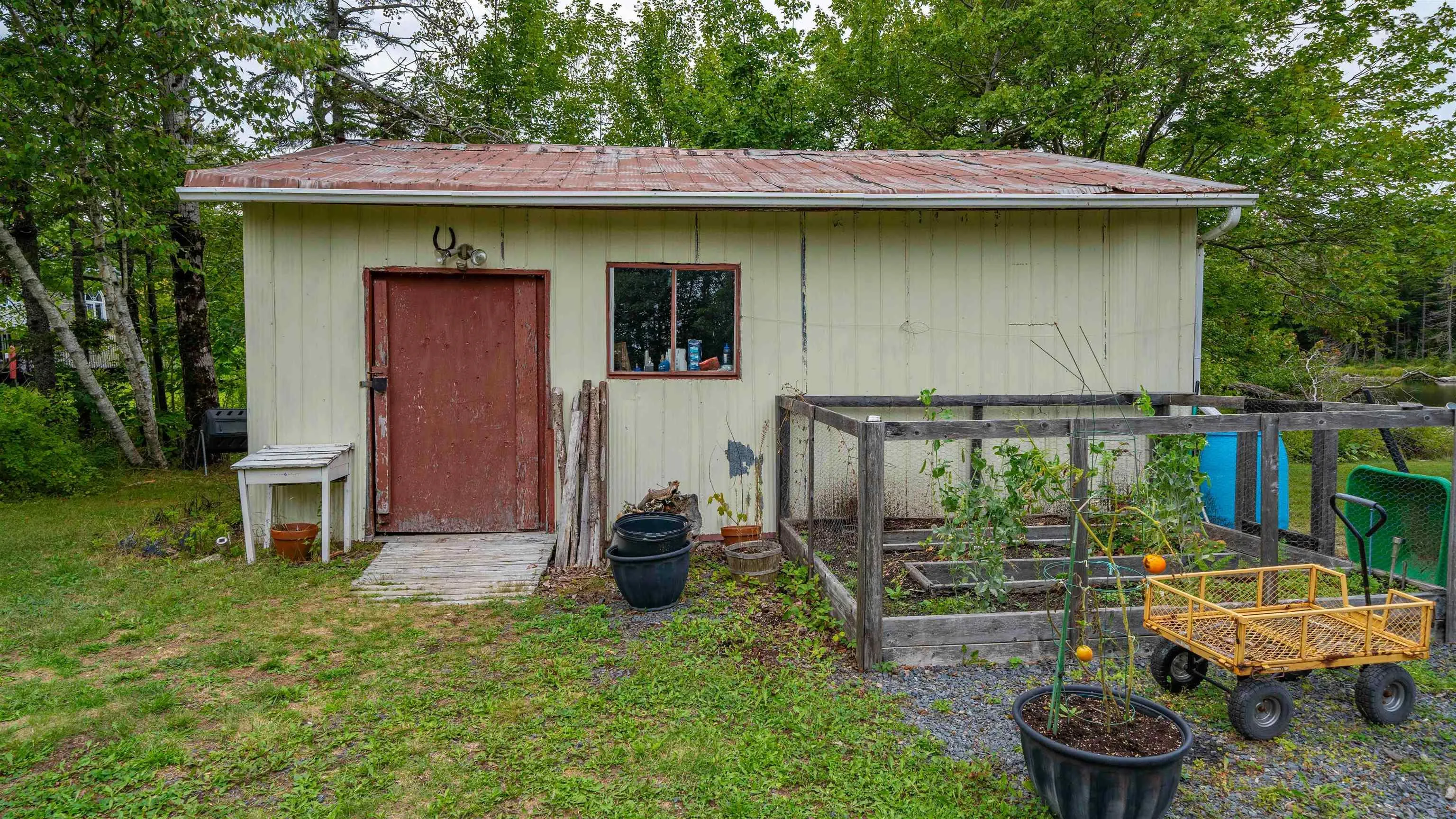 2571 St. Margaret's Bay Road, Timberlea, NS B3T 1H2, 4 Bedrooms Bedrooms, ,4 BathroomsBathrooms,Residential,For Sale,St. Margaret's Bay,202522901