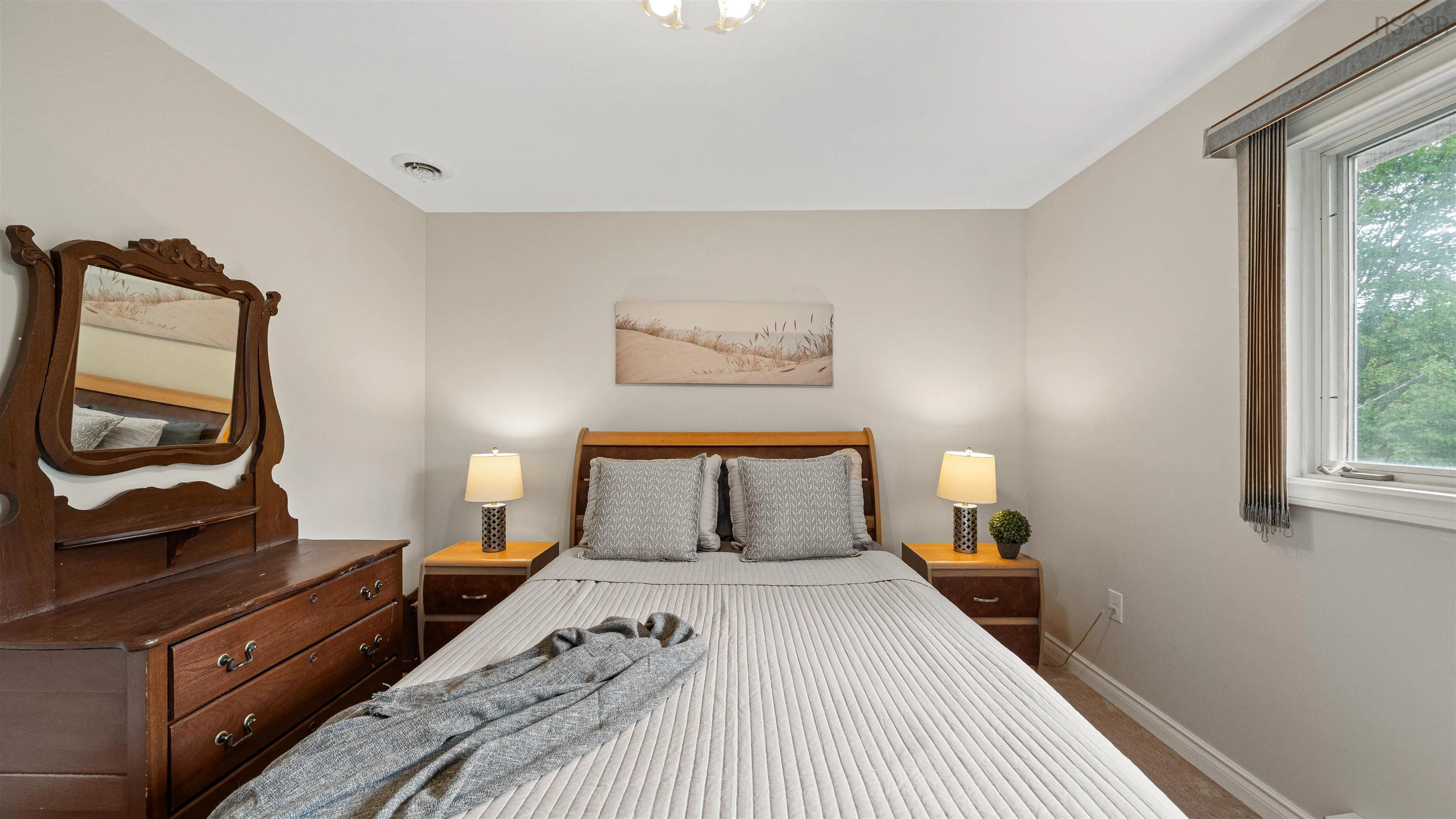 2571 St. Margaret's Bay Road, Timberlea, NS B3T 1H2, 4 Bedrooms Bedrooms, ,4 BathroomsBathrooms,Residential,For Sale,St. Margaret's Bay,202522901