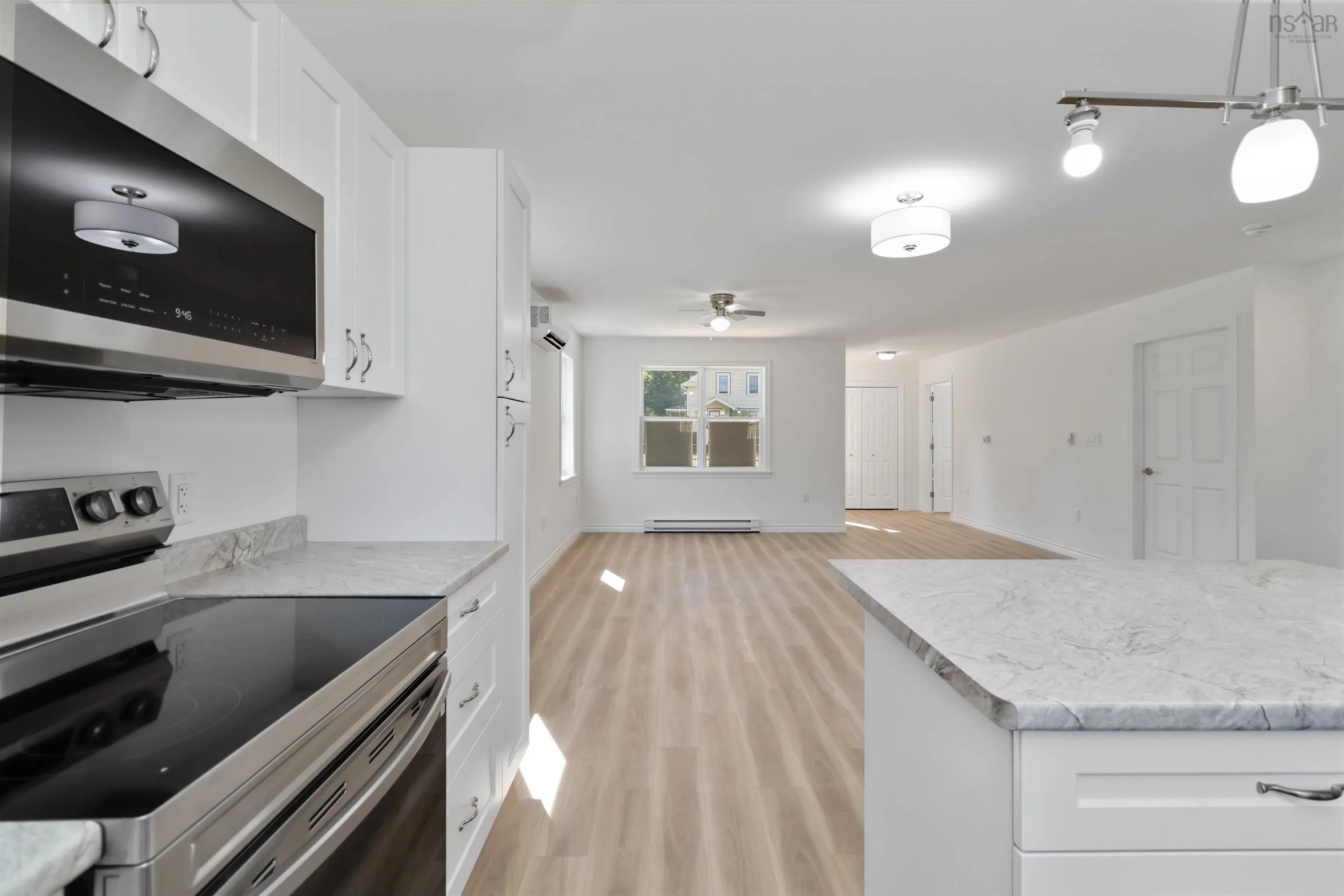 215 Aberdeen Road, Bridgewater, NS B4V 2S5, 2 Bedrooms Bedrooms, ,2 BathroomsBathrooms,Residential,For Sale,Aberdeen,202521380