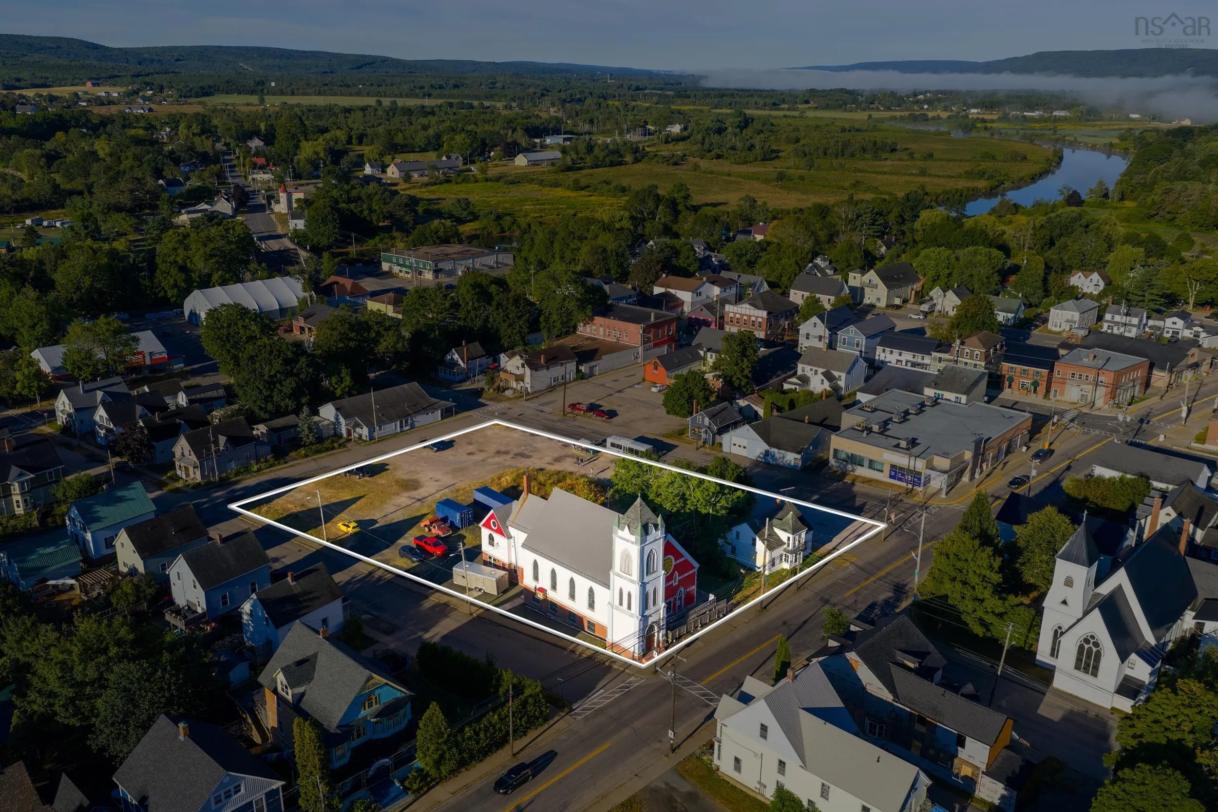 298 Granville Street E, Bridgetown, NS B0S 1C0, 2 Bedrooms Bedrooms, ,6 BathroomsBathrooms,Residential,For Sale,Granville,202521396