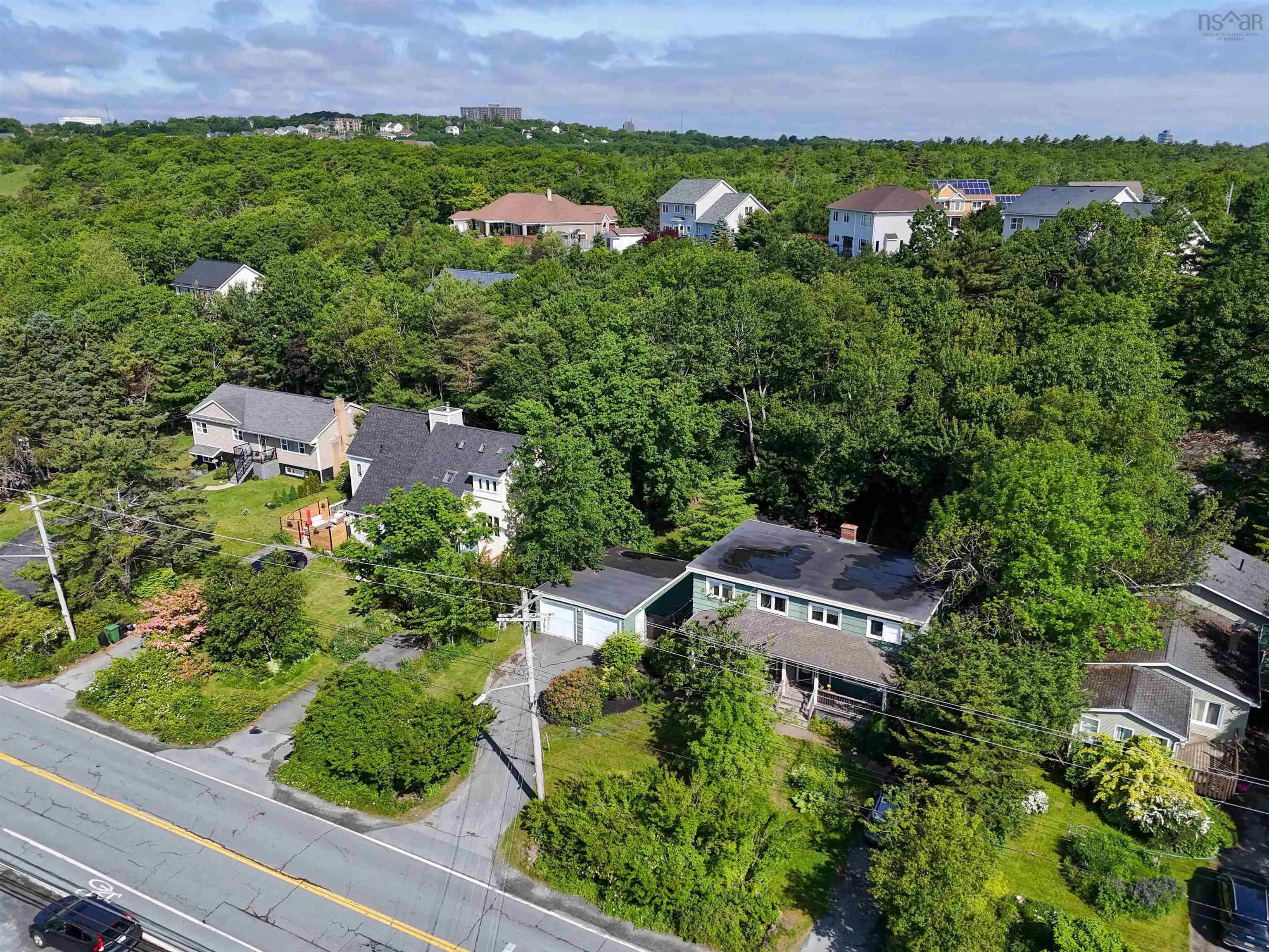98a Williams Lake Road, Halifax, NS B3P 1T3, 3 Bedrooms Bedrooms, ,3 BathroomsBathrooms,Residential,For Sale,Williams Lake,202524702