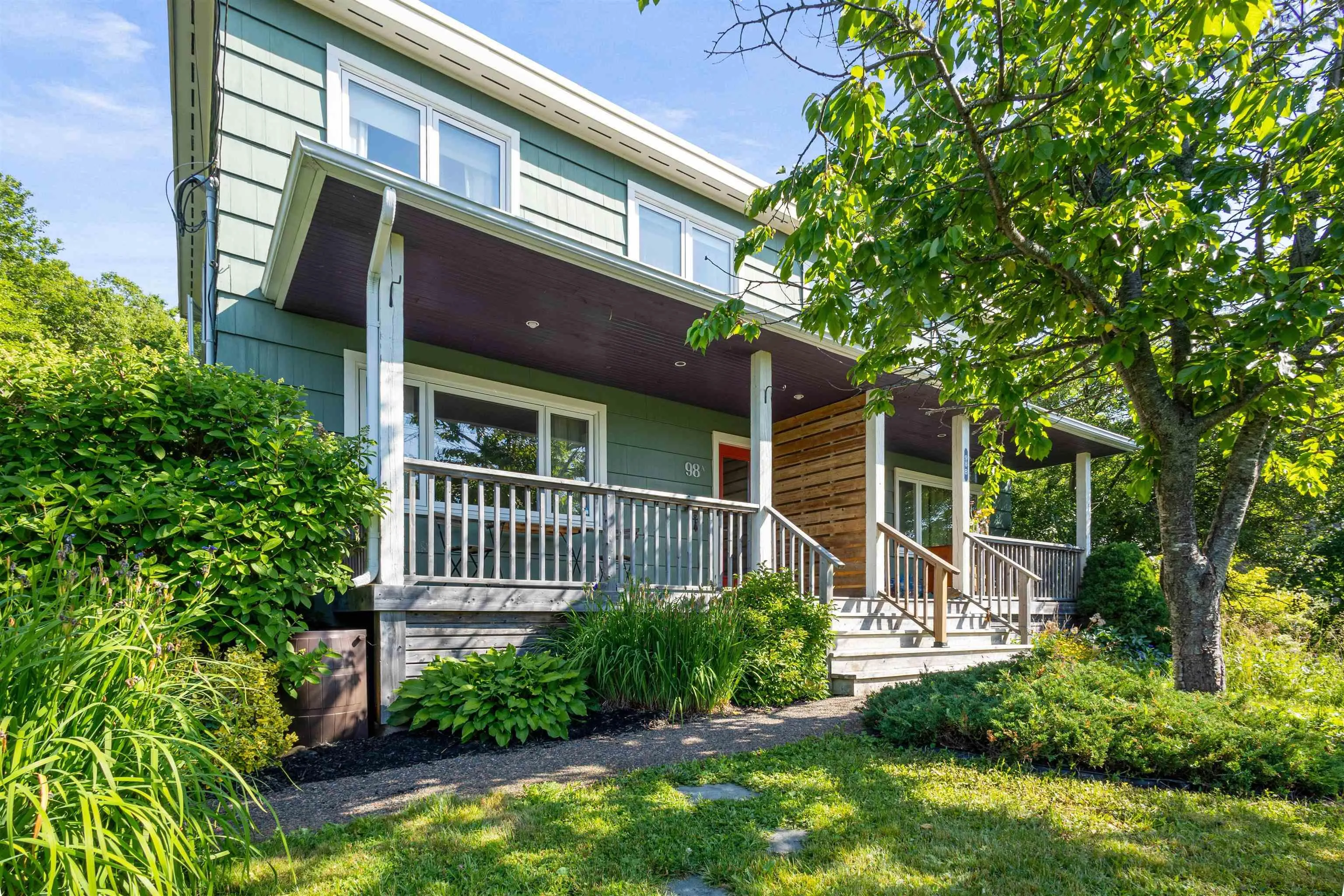 98a Williams Lake Road, Halifax, NS B3P 1T3, 3 Bedrooms Bedrooms, ,3 BathroomsBathrooms,Residential,For Sale,Williams Lake,202524702