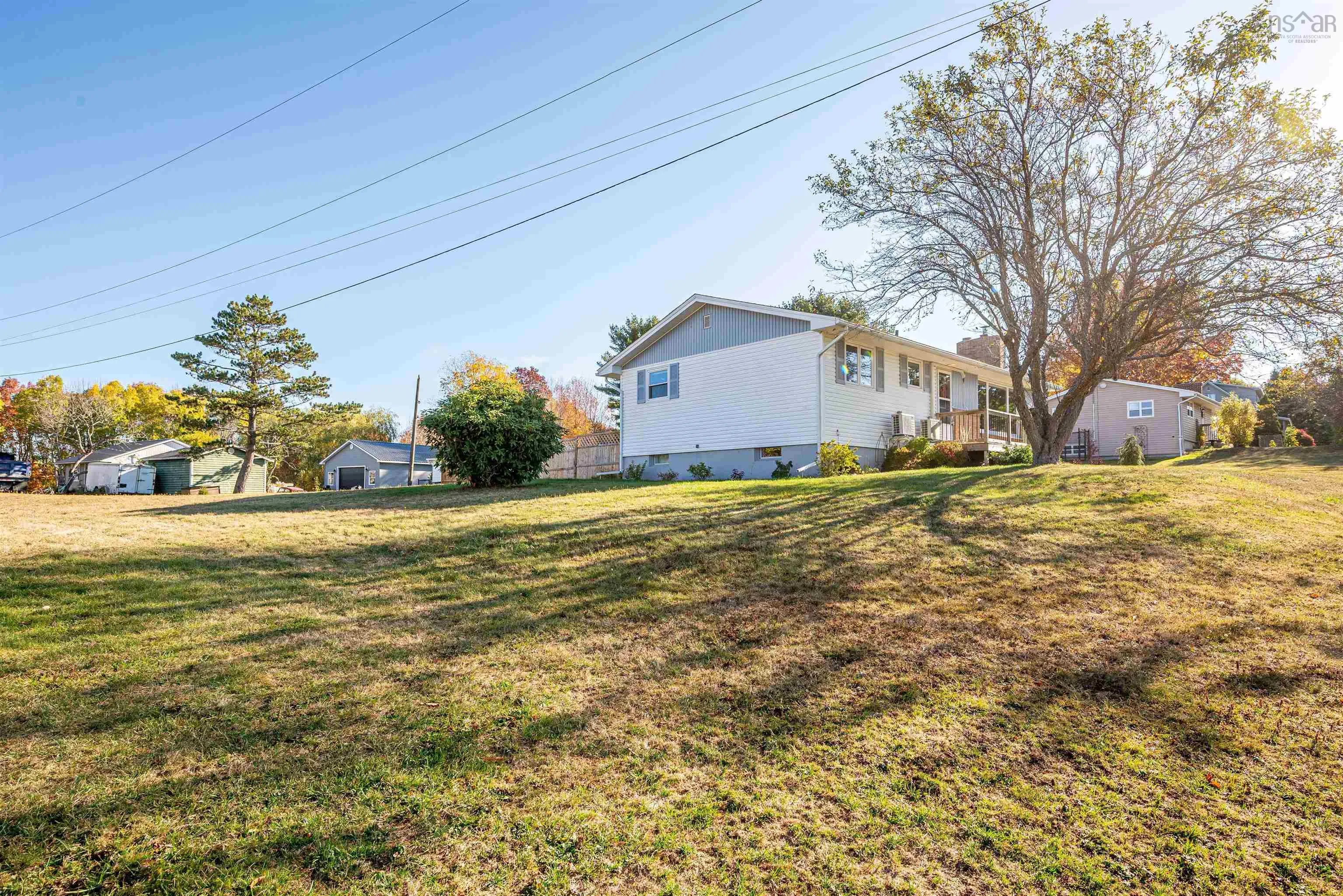178 Town Road, Falmouth, NS B0P 1L0, 3 Bedrooms Bedrooms, ,2 BathroomsBathrooms,Residential,For Sale,Town Road,202525487