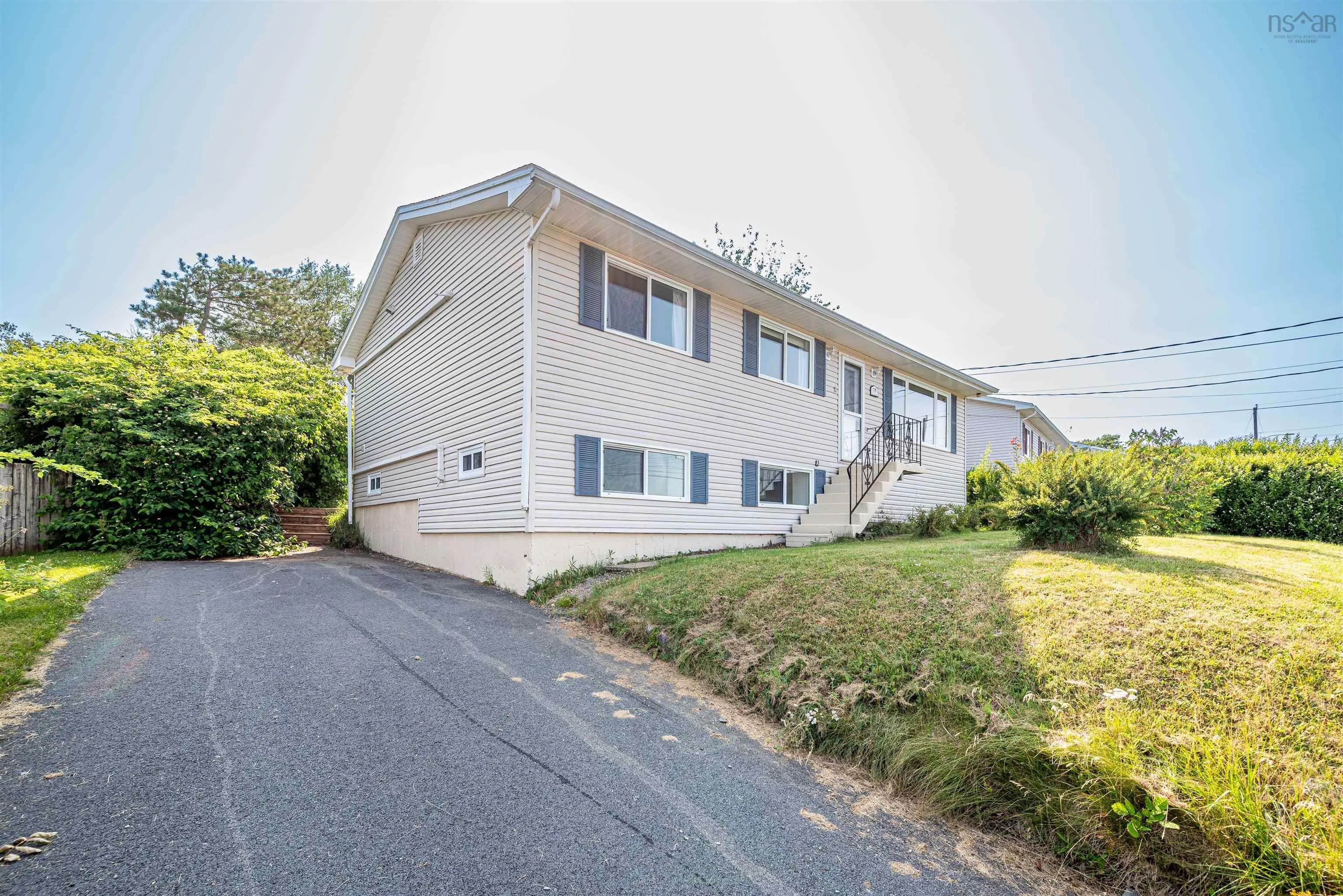 75 Amaranth Crescent, Cole Harbour, NS B2W 4C1, 4 Bedrooms Bedrooms, ,2 BathroomsBathrooms,Residential,For Sale,Amaranth,202518074