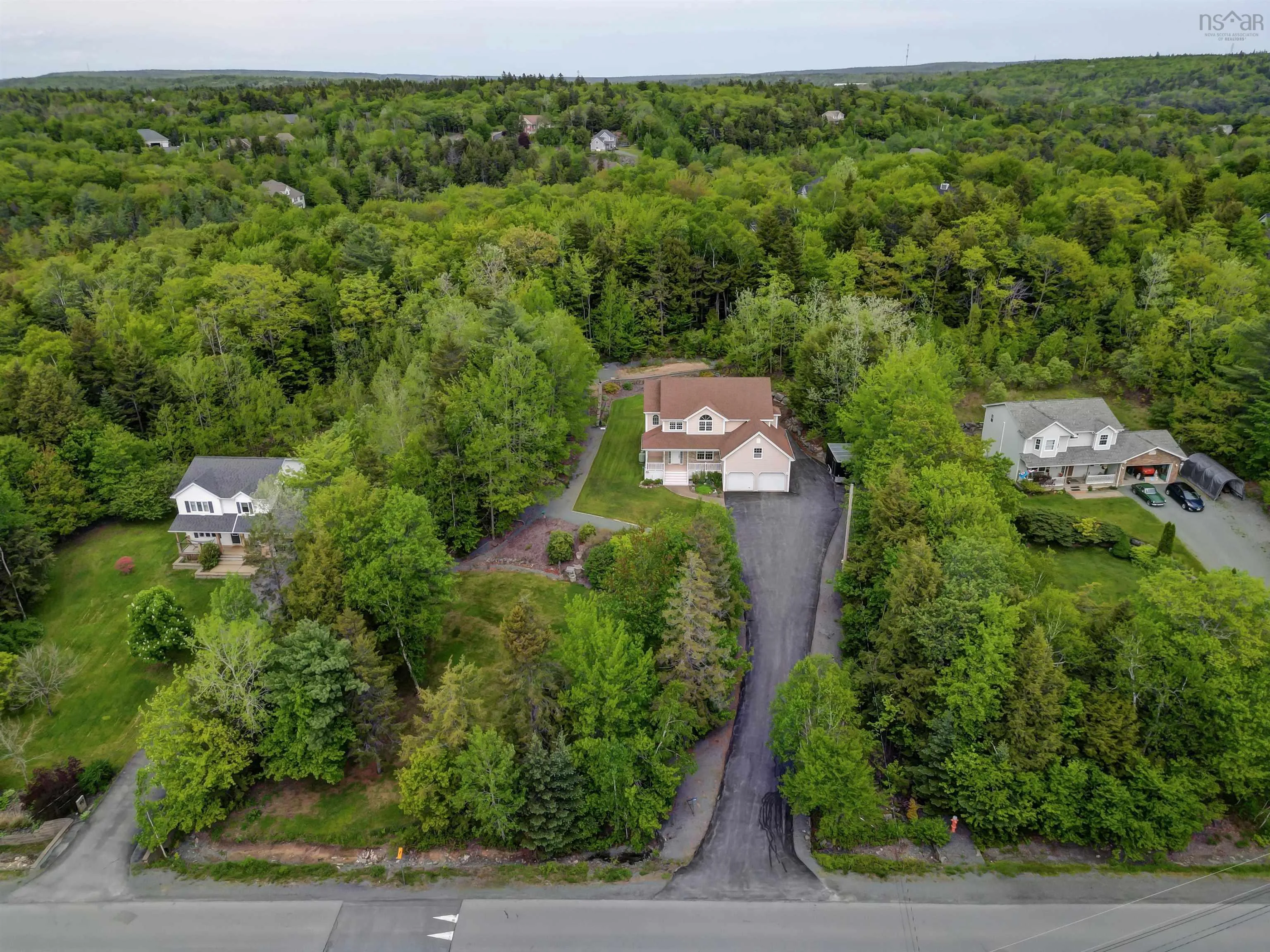 94 Ingram Drive, Fall River, NS B2T 1A4, 4 Bedrooms Bedrooms, ,Residential,For Sale,Ingram,202513582
