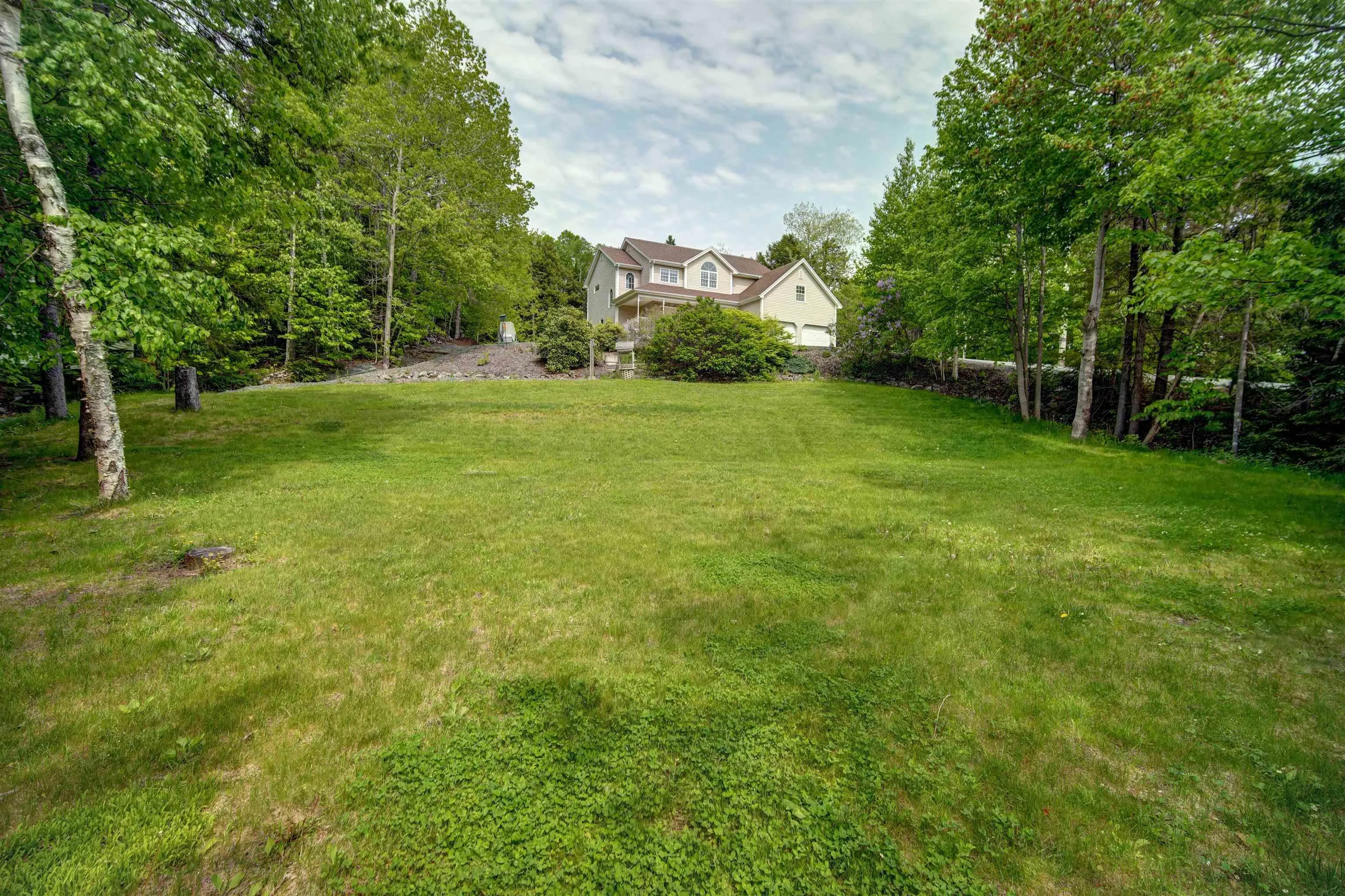 94 Ingram Drive, Fall River, NS B2T 1A4, 4 Bedrooms Bedrooms, ,Residential,For Sale,Ingram,202513582