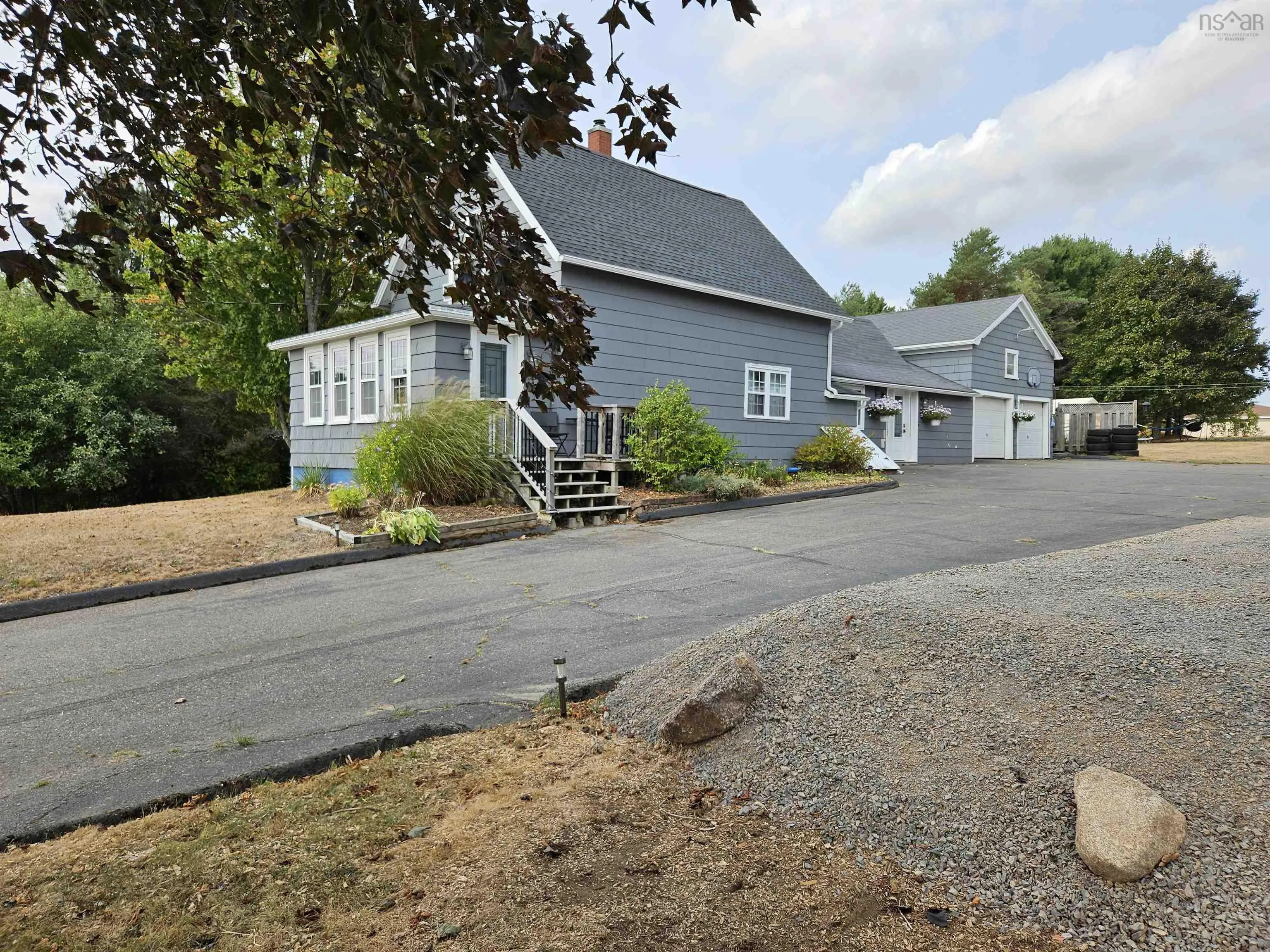 4433 Highway 1, South Berwick, NS B0P 1E0, 3 Bedrooms Bedrooms, ,1 BathroomBathrooms,Residential,For Sale,Highway 1,202522914