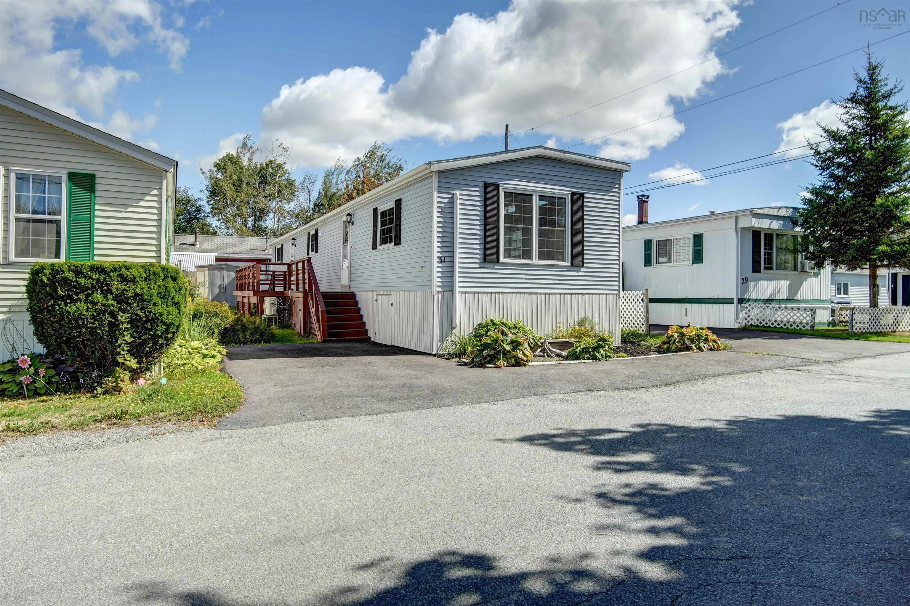 31 General Avenue, Fairview, NS B3M 1E9, 2 Bedrooms Bedrooms, ,1 BathroomBathrooms,Residential,For Sale,General,202523550