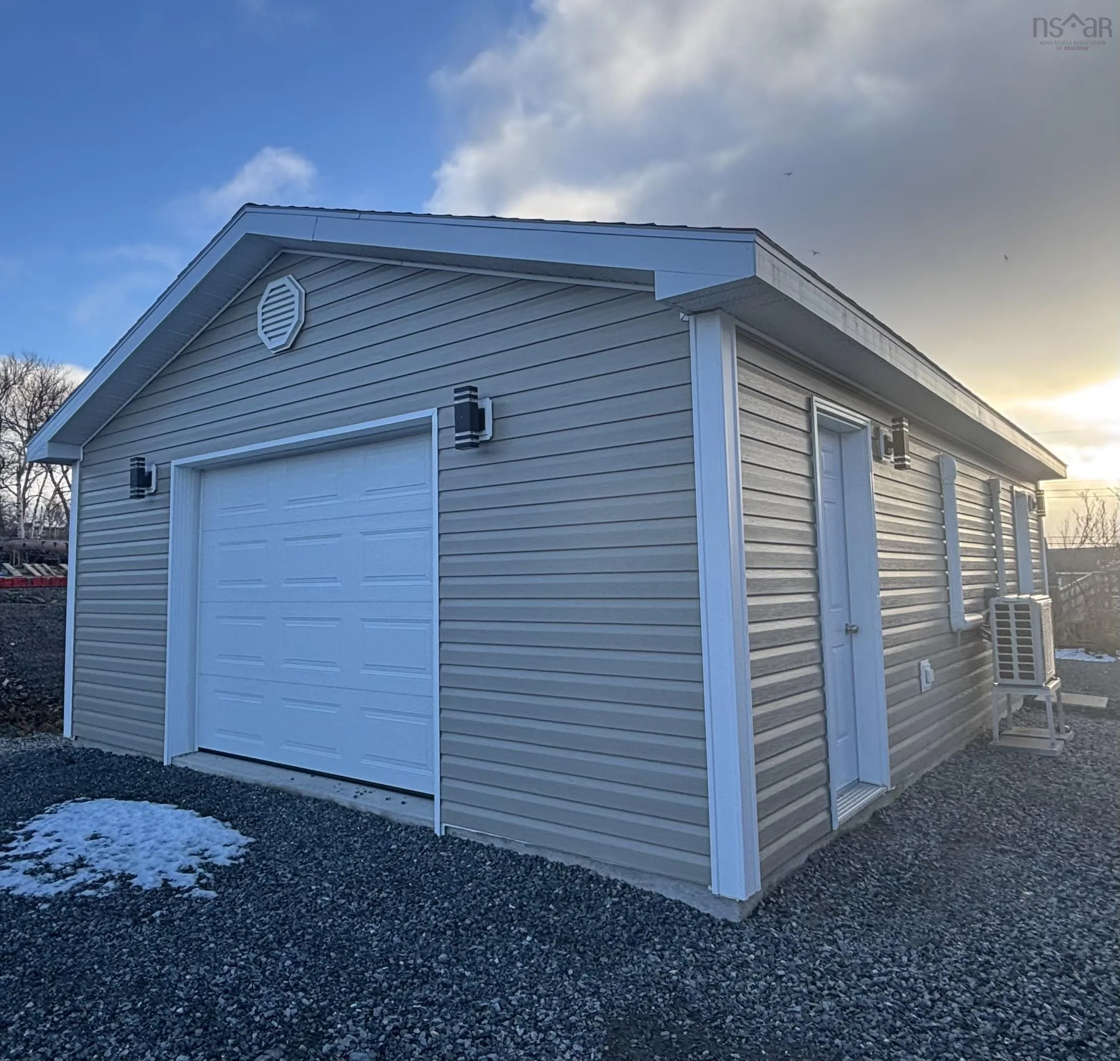 1 Maxie Street, Glace Bay Ns B1a 2e3, 3 Bedrooms Bedrooms, ,2 BathroomsBathrooms,Residential,For Sale,Maxie,202500783