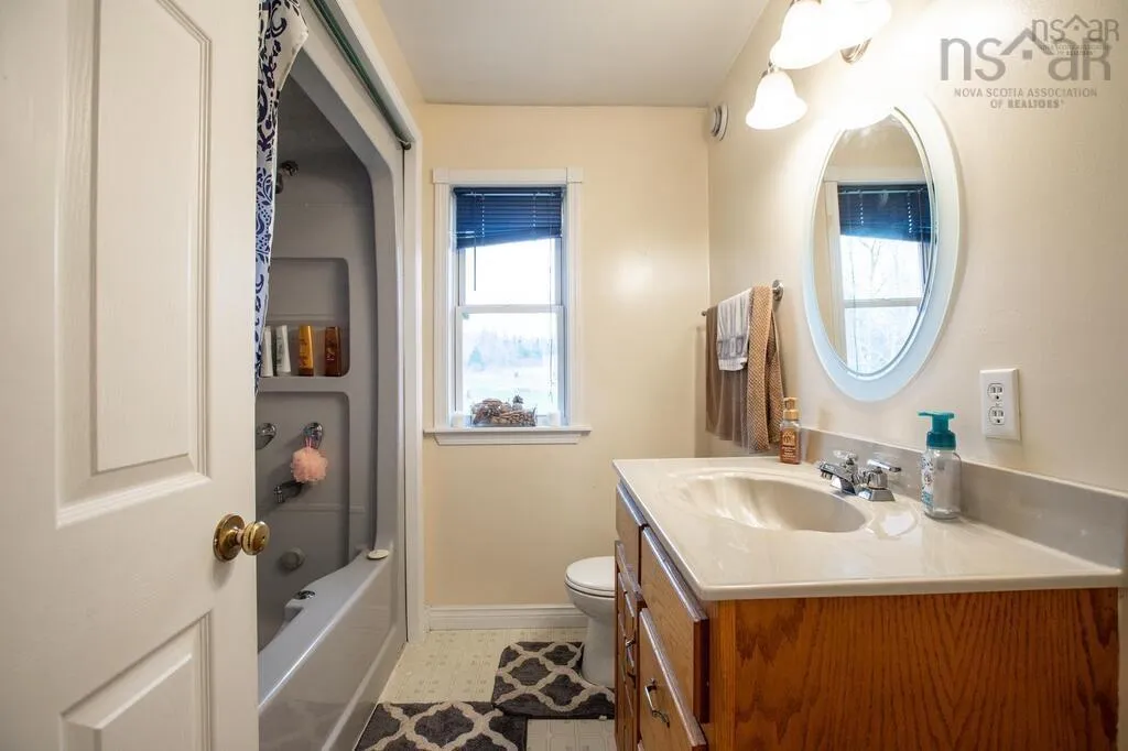 721 Indian Road, Nine Mile River, NS B2S 3E4, 4 Bedrooms Bedrooms, ,3 BathroomsBathrooms,Residential,For Sale,Indian,202525669