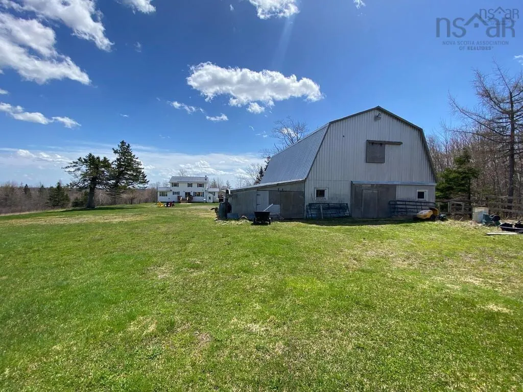 721 Indian Road, Nine Mile River, NS B2S 3E4, 4 Bedrooms Bedrooms, ,3 BathroomsBathrooms,Residential,For Sale,Indian,202525669