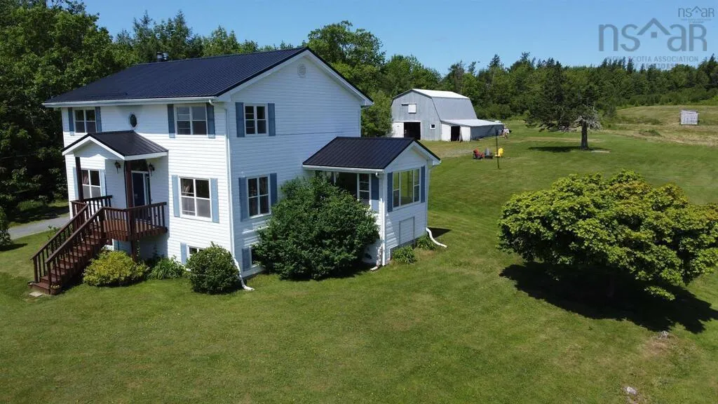 721 Indian Road, Nine Mile River, NS B2S 3E4, 4 Bedrooms Bedrooms, ,3 BathroomsBathrooms,Residential,For Sale,Indian,202525669