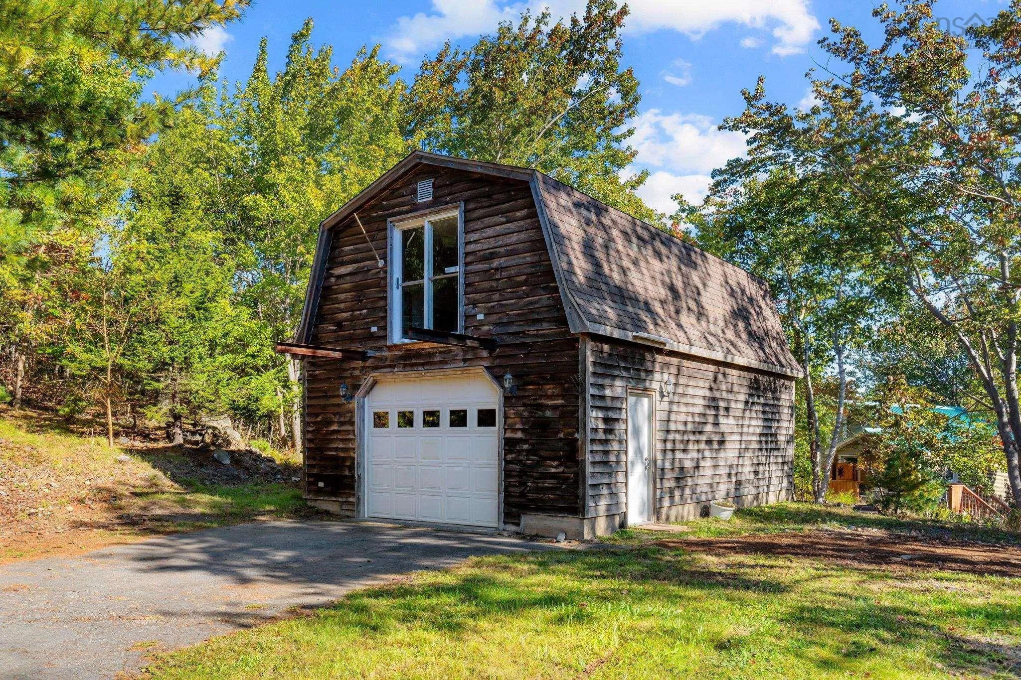 39 Hamshaw Drive, Halifax, NS B3M 2G9, 1 Bedroom Bedrooms, ,1 BathroomBathrooms,Residential,For Sale,Hamshaw,202524775