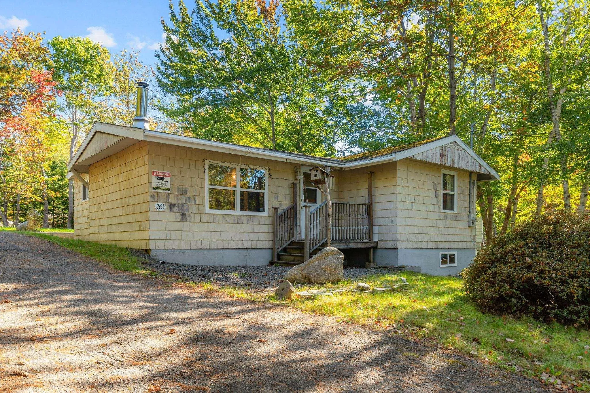 39 Hamshaw Drive, Halifax, NS B3M 2G9, 1 Bedroom Bedrooms, ,1 BathroomBathrooms,Residential,For Sale,Hamshaw,202524775