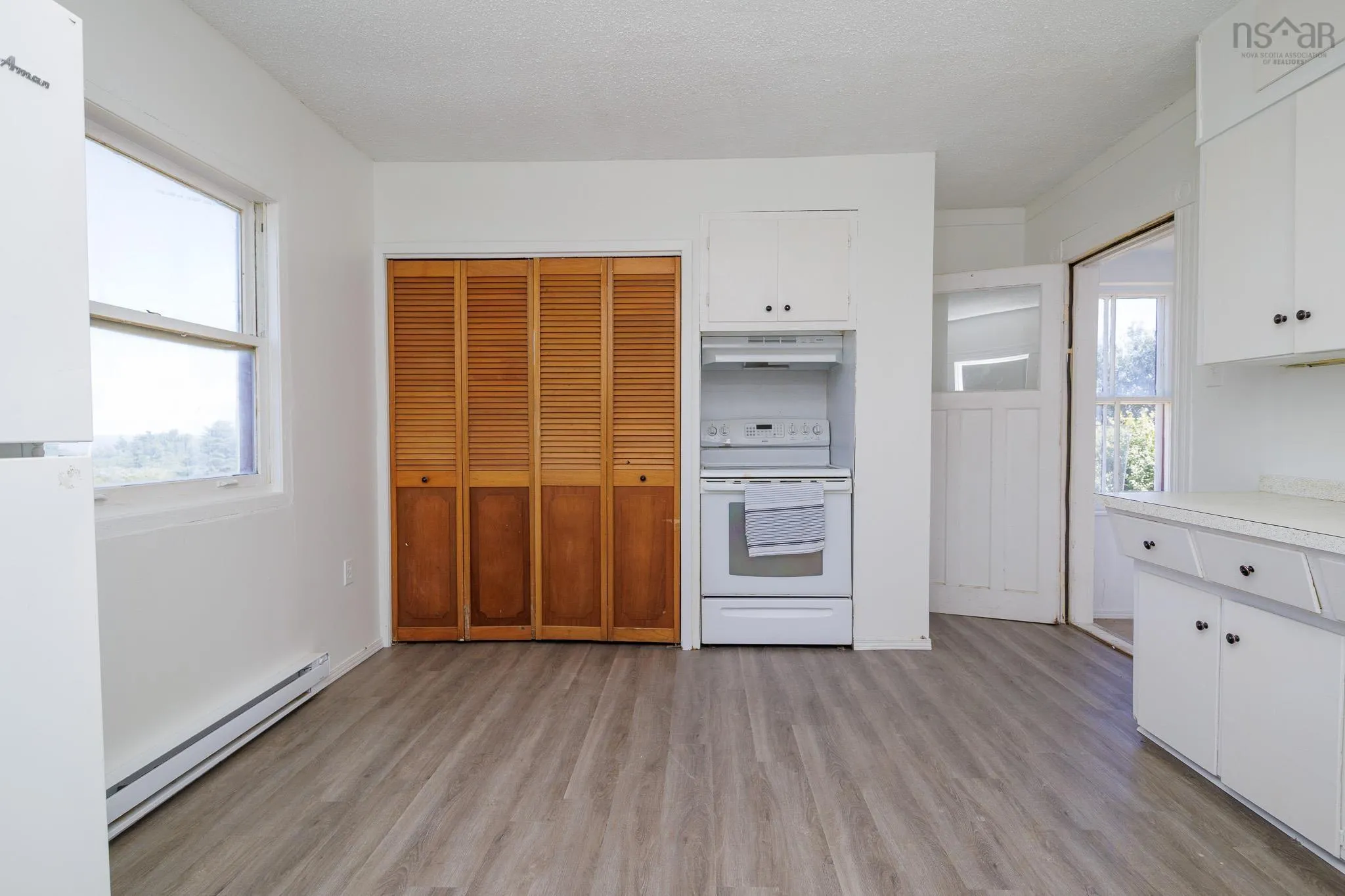 818 Donkin Highway, Donkin, NS B1A 6P2, 4 Bedrooms Bedrooms, ,1 BathroomBathrooms,Residential,For Sale,Donkin Highway,202522259