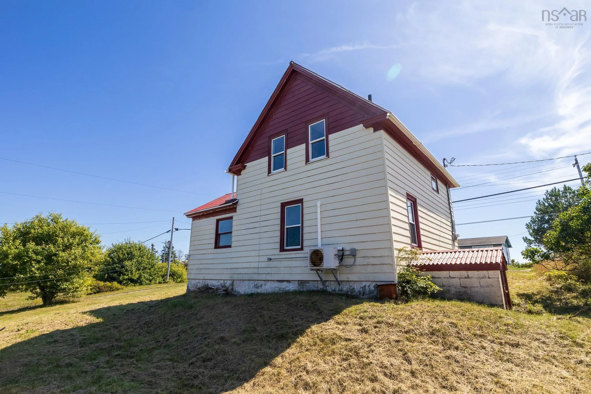 818 Donkin Highway, Donkin, NS B1A 6P2, 4 Bedrooms Bedrooms, ,1 BathroomBathrooms,Residential,For Sale,Donkin Highway,202522259