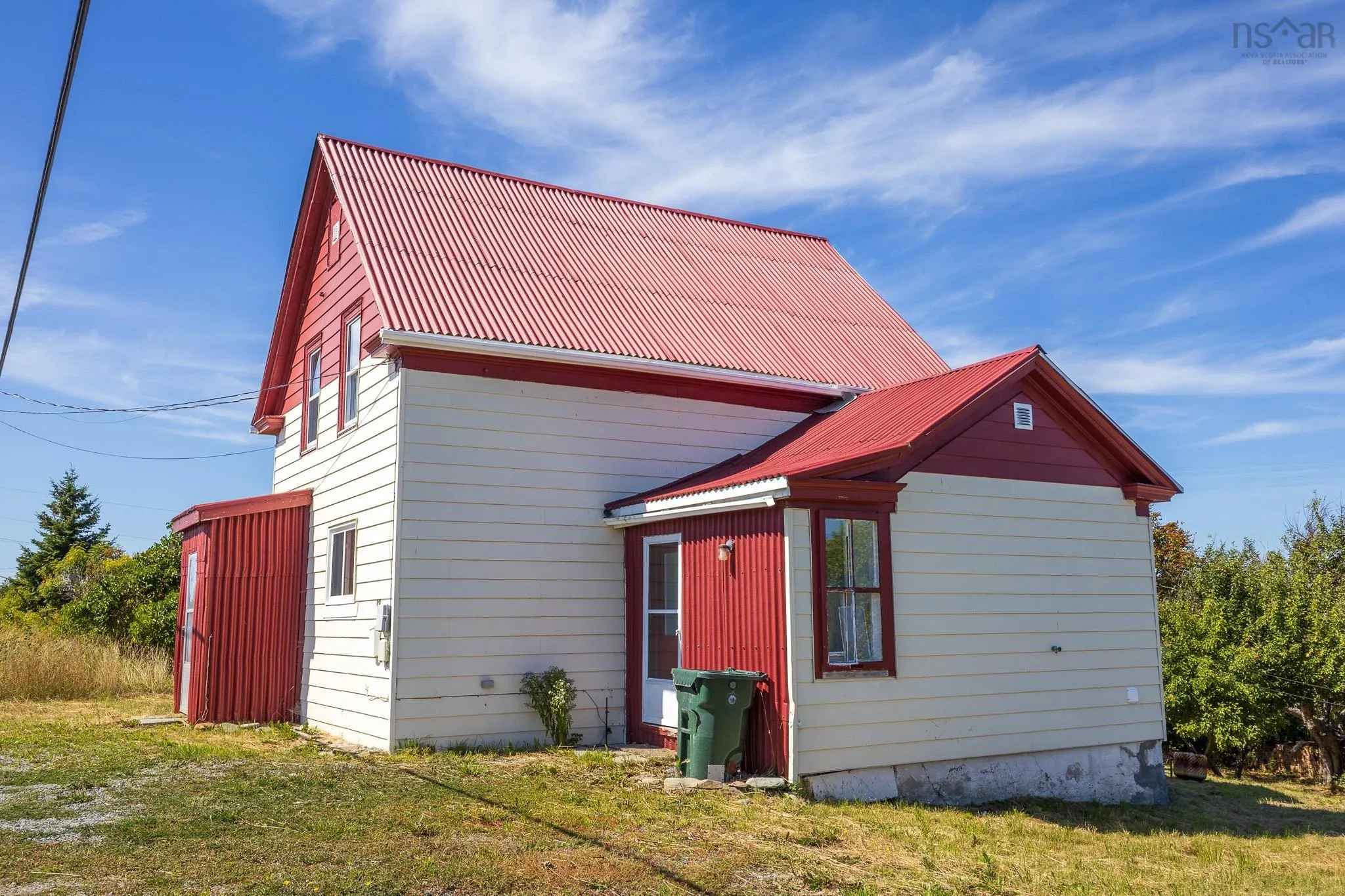 818 Donkin Highway, Donkin, NS B1A 6P2, 4 Bedrooms Bedrooms, ,1 BathroomBathrooms,Residential,For Sale,Donkin Highway,202522259