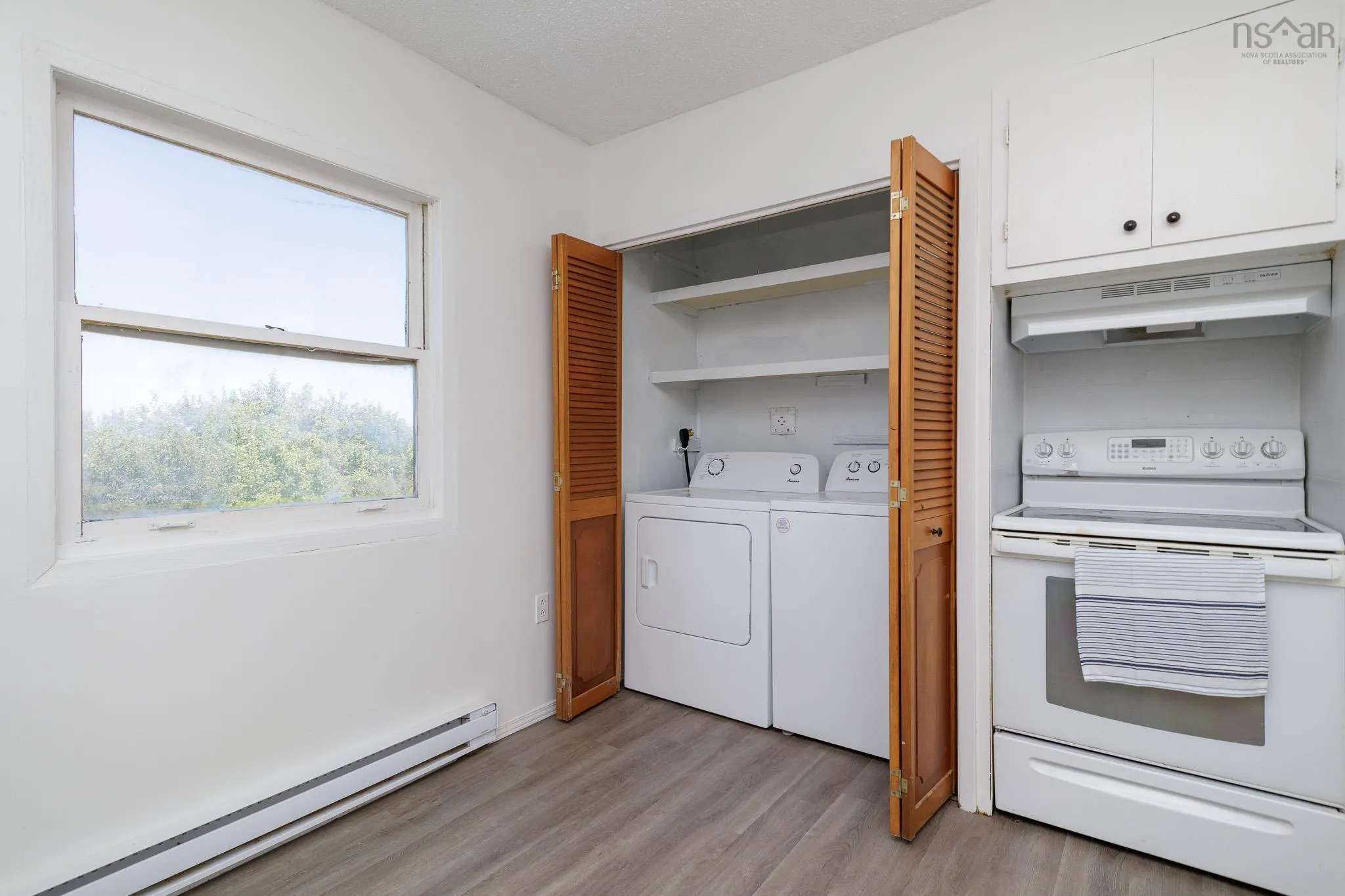 818 Donkin Highway, Donkin, NS B1A 6P2, 4 Bedrooms Bedrooms, ,1 BathroomBathrooms,Residential,For Sale,Donkin Highway,202522259