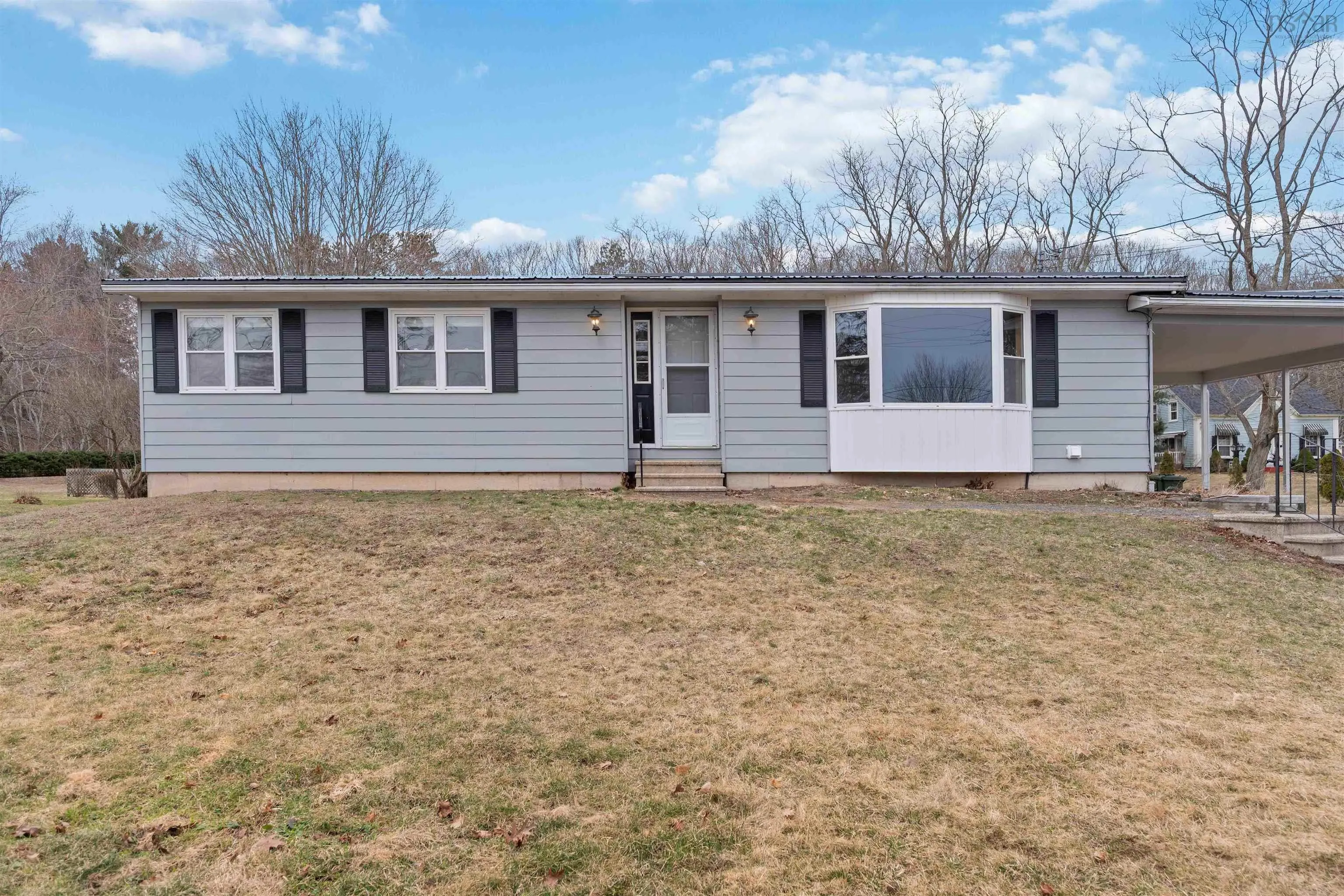 909 Main Street, Kingston, NS B0P 1R0, 5 Bedrooms Bedrooms, ,Residential Income,For Sale,Main,202513122