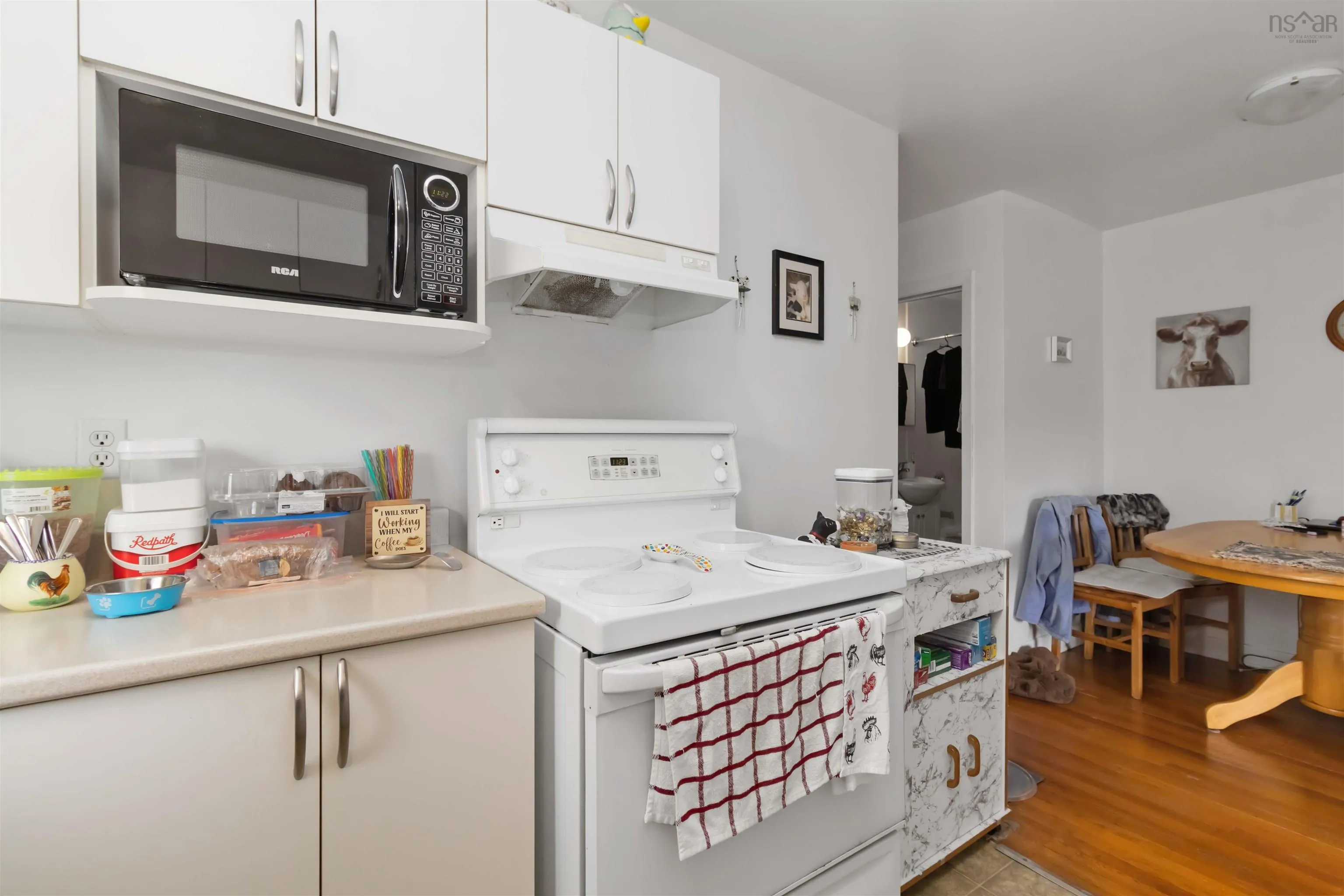 37 Gaston Road, Dartmouth, NS B2Y 3W2, 11 Bedrooms Bedrooms, ,Residential Income,For Sale,Gaston,202521523