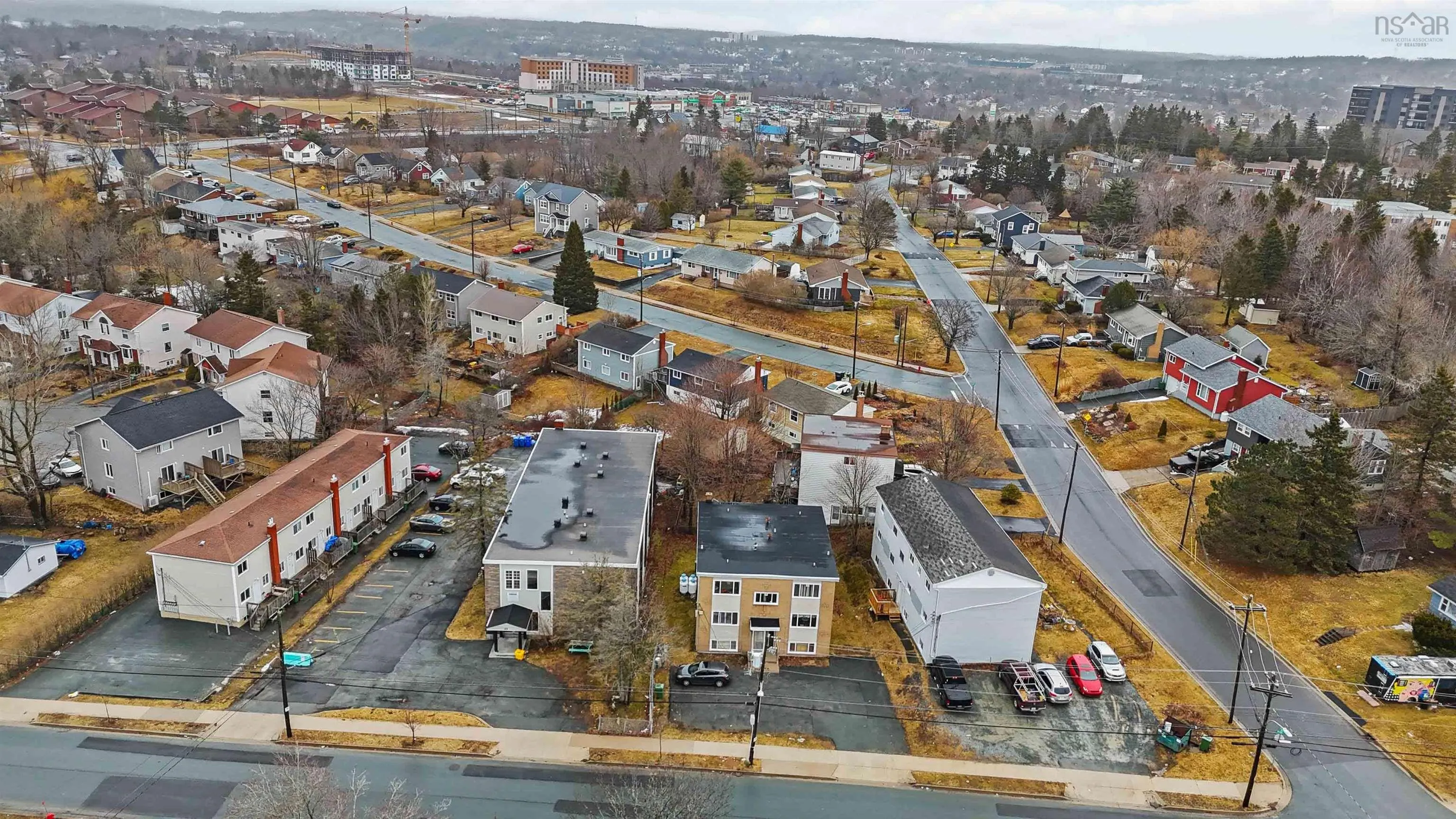 37 Gaston Road, Dartmouth, NS B2Y 3W2, 11 Bedrooms Bedrooms, ,Residential Income,For Sale,Gaston,202521523